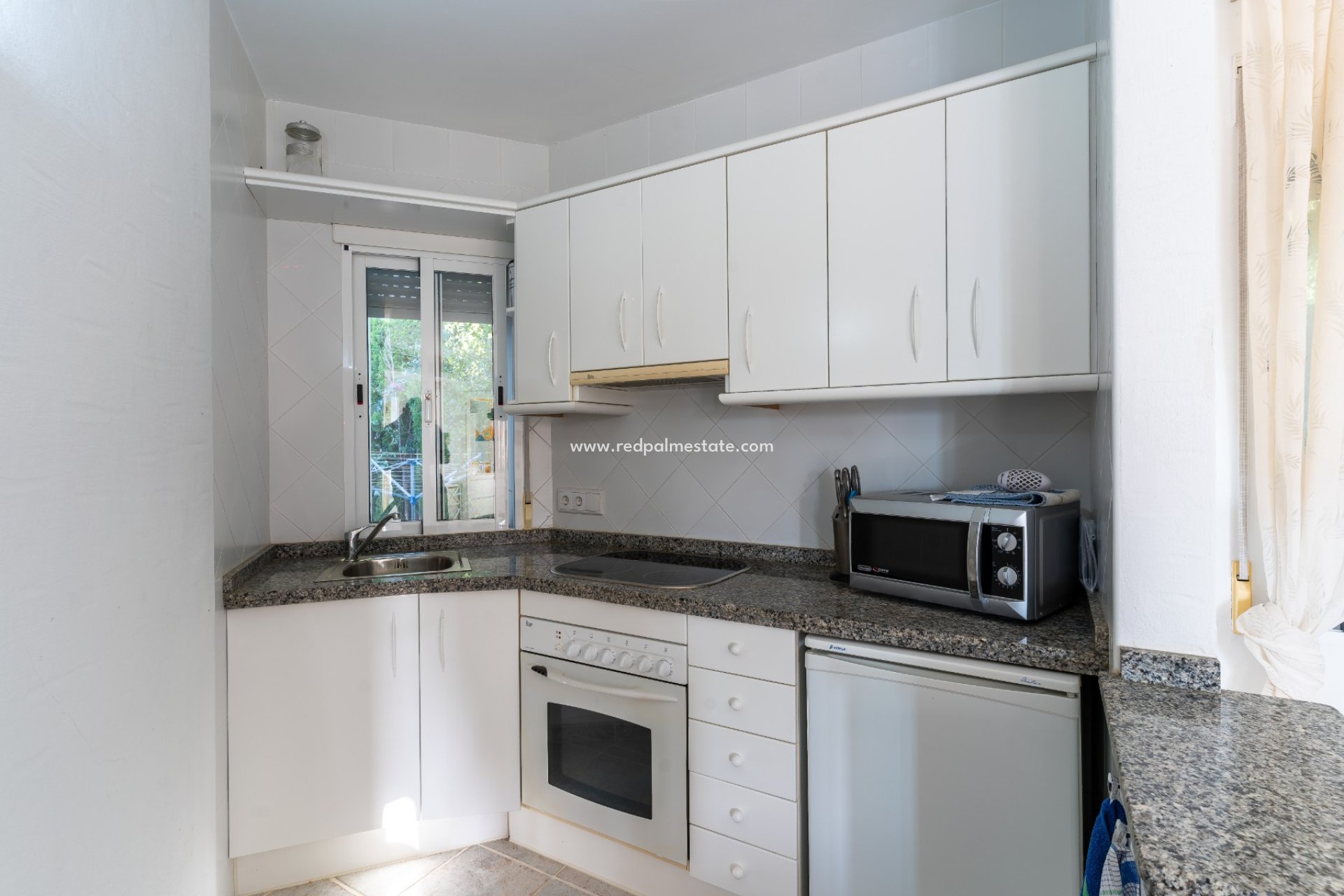 Videresalg - Villa -
Busot - Costa Blanca