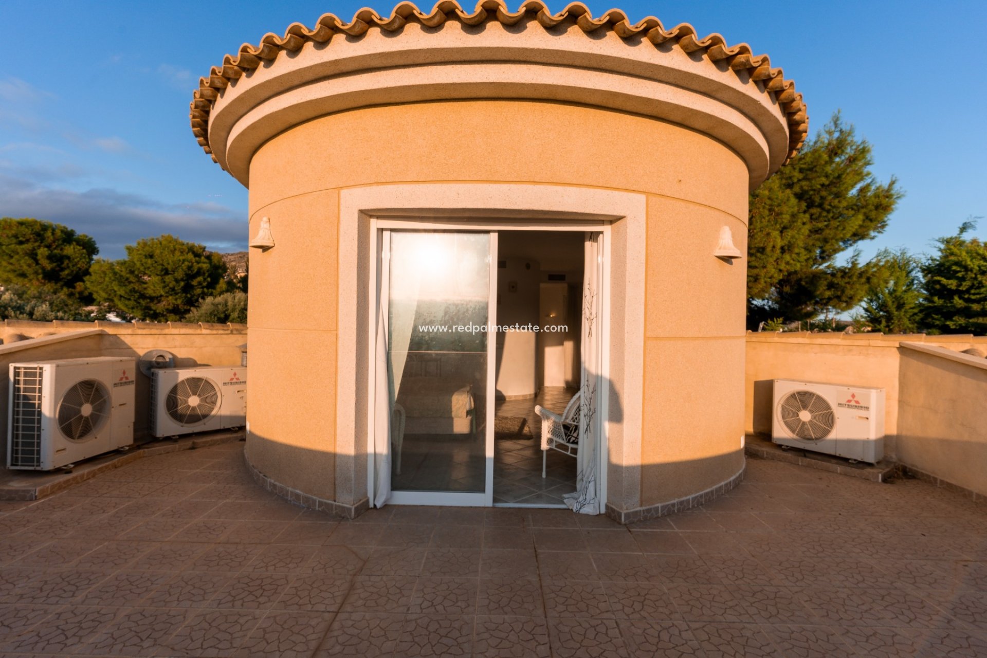 Videresalg - Villa -
Busot - Costa Blanca