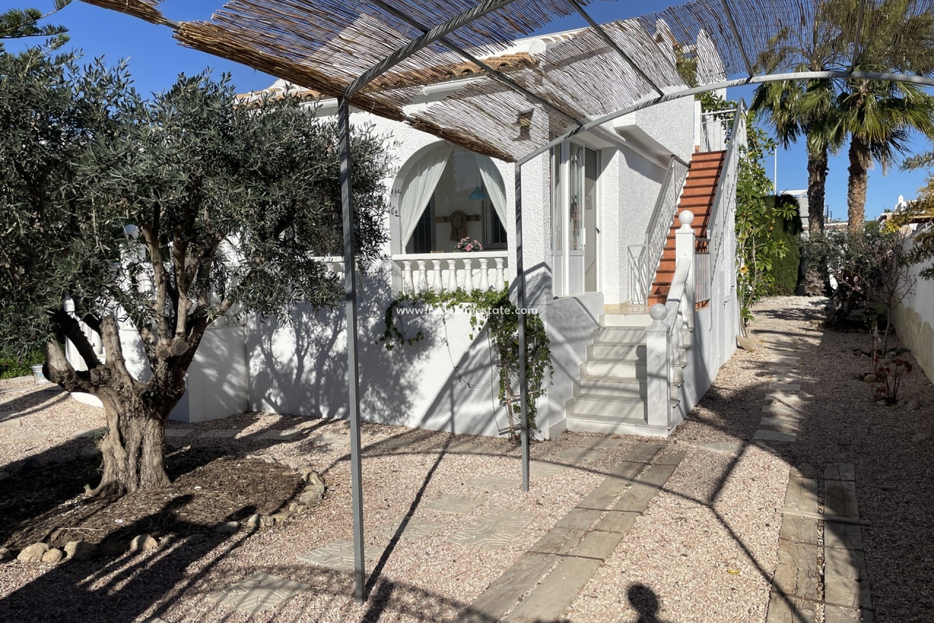 Videresalg - Villa -
Camposol - Inland