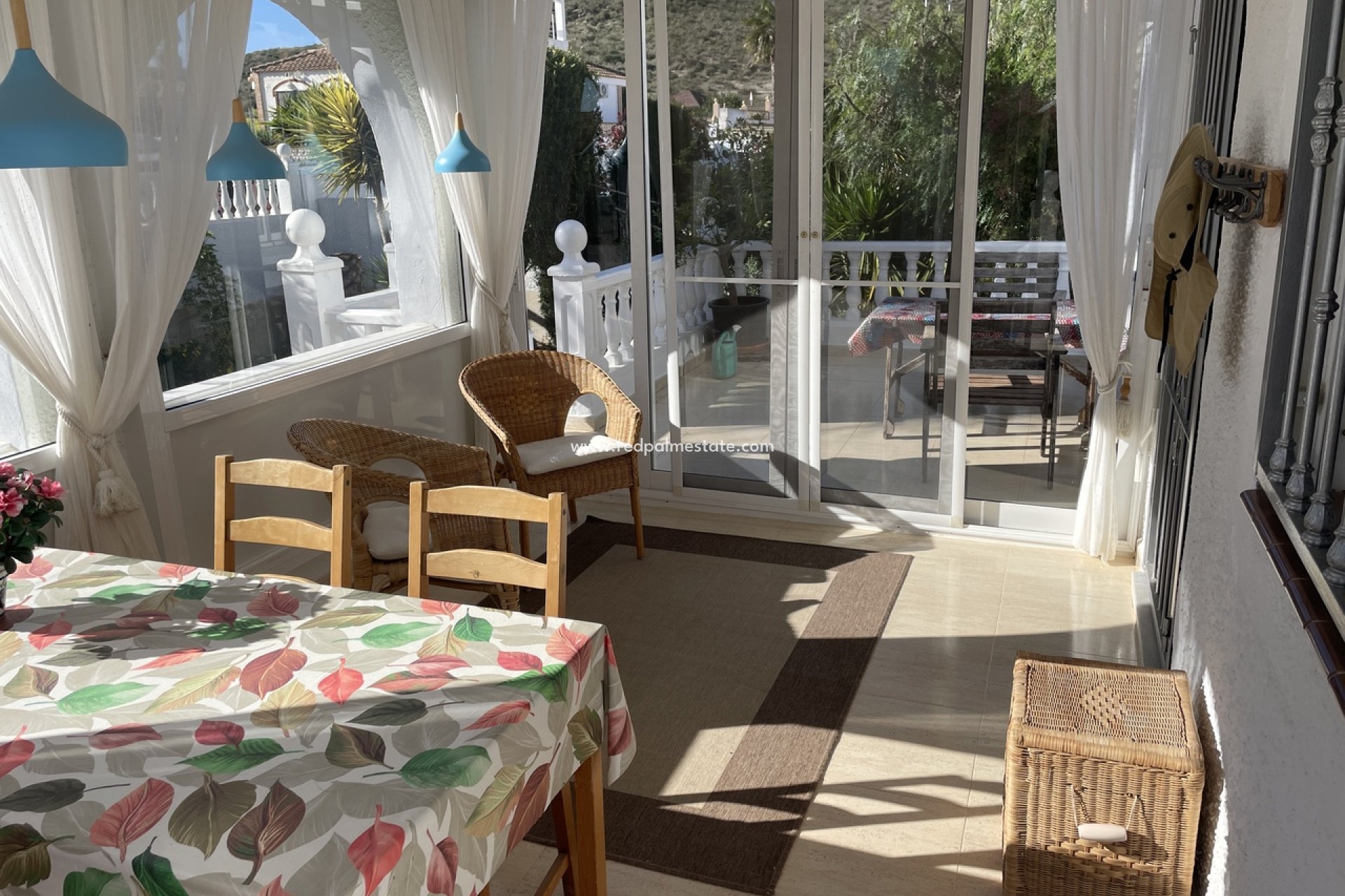 Videresalg - Villa -
Camposol - Inland