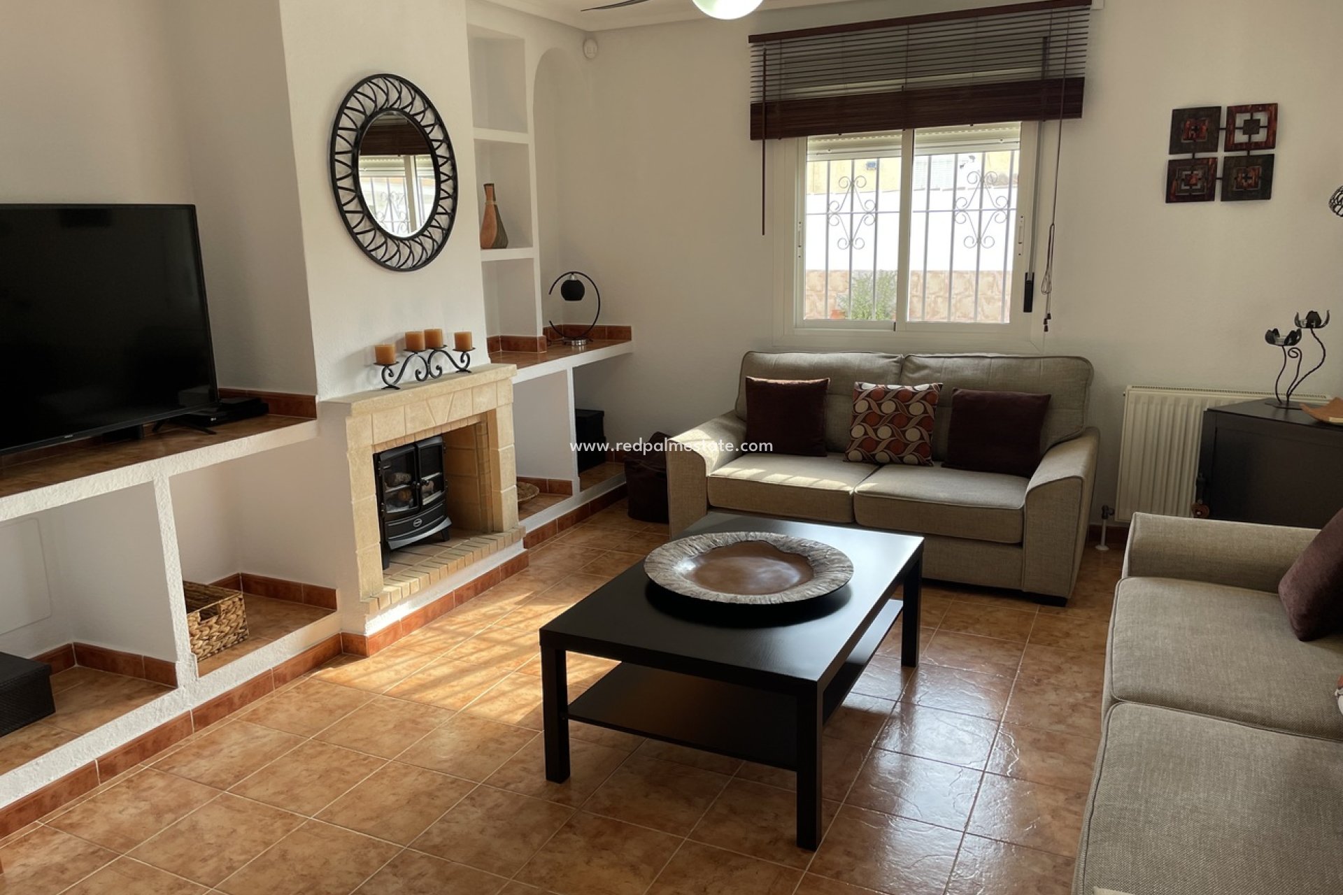Videresalg - Villa -
Camposol - Inland