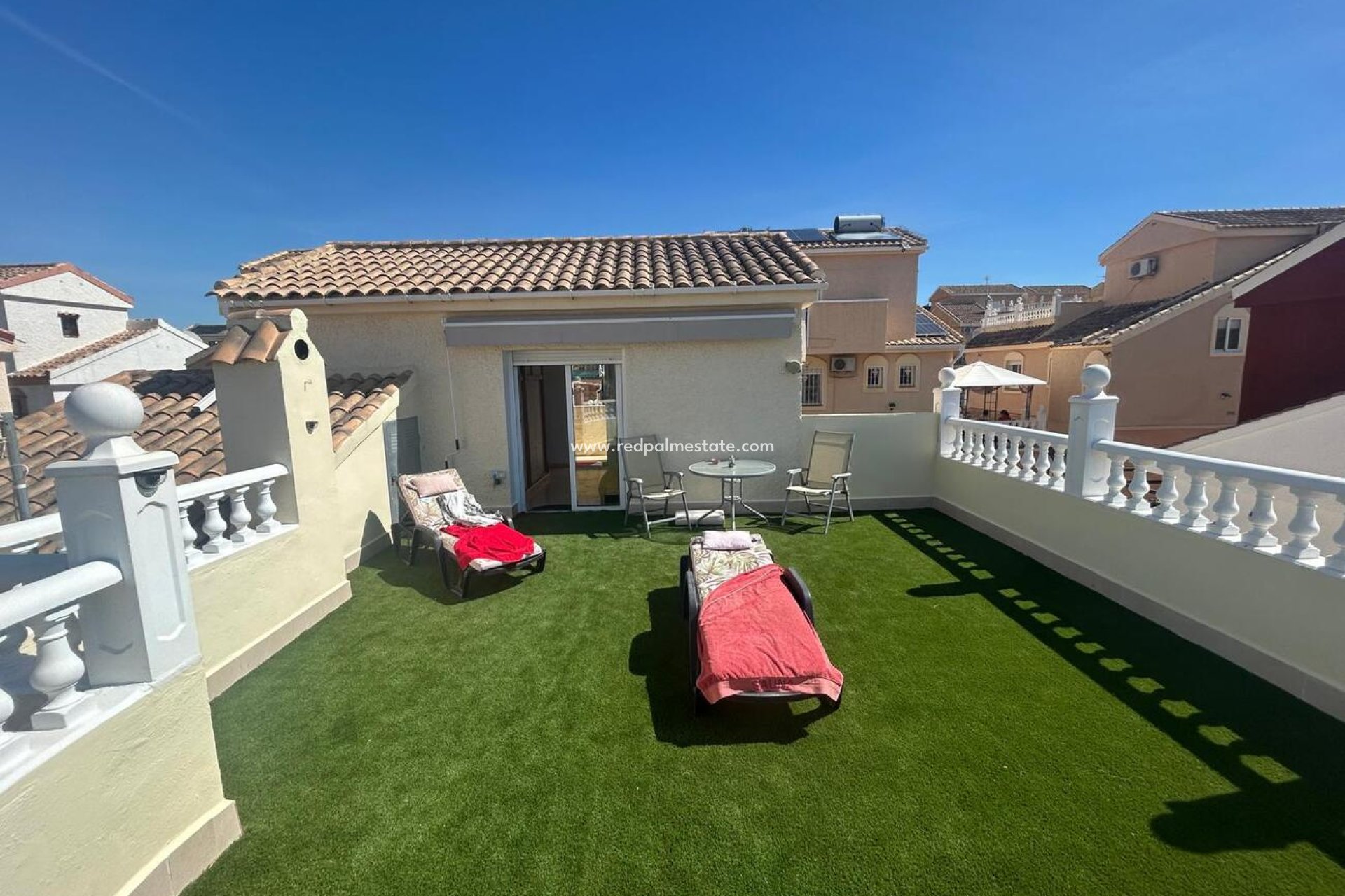 Videresalg - Villa -
Camposol - Sector D