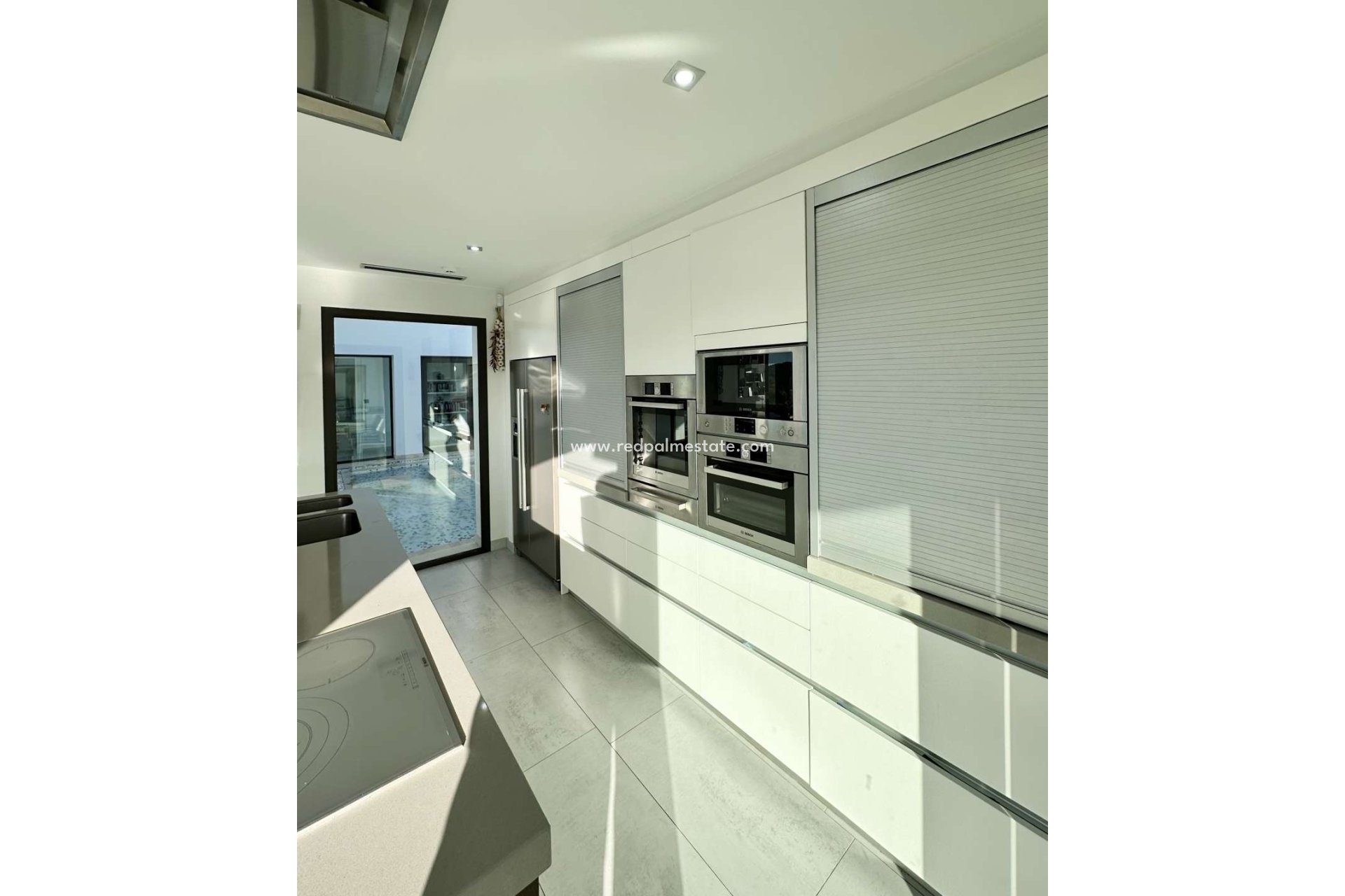 Videresalg - Villa -
Cansalades - Costa Blanca