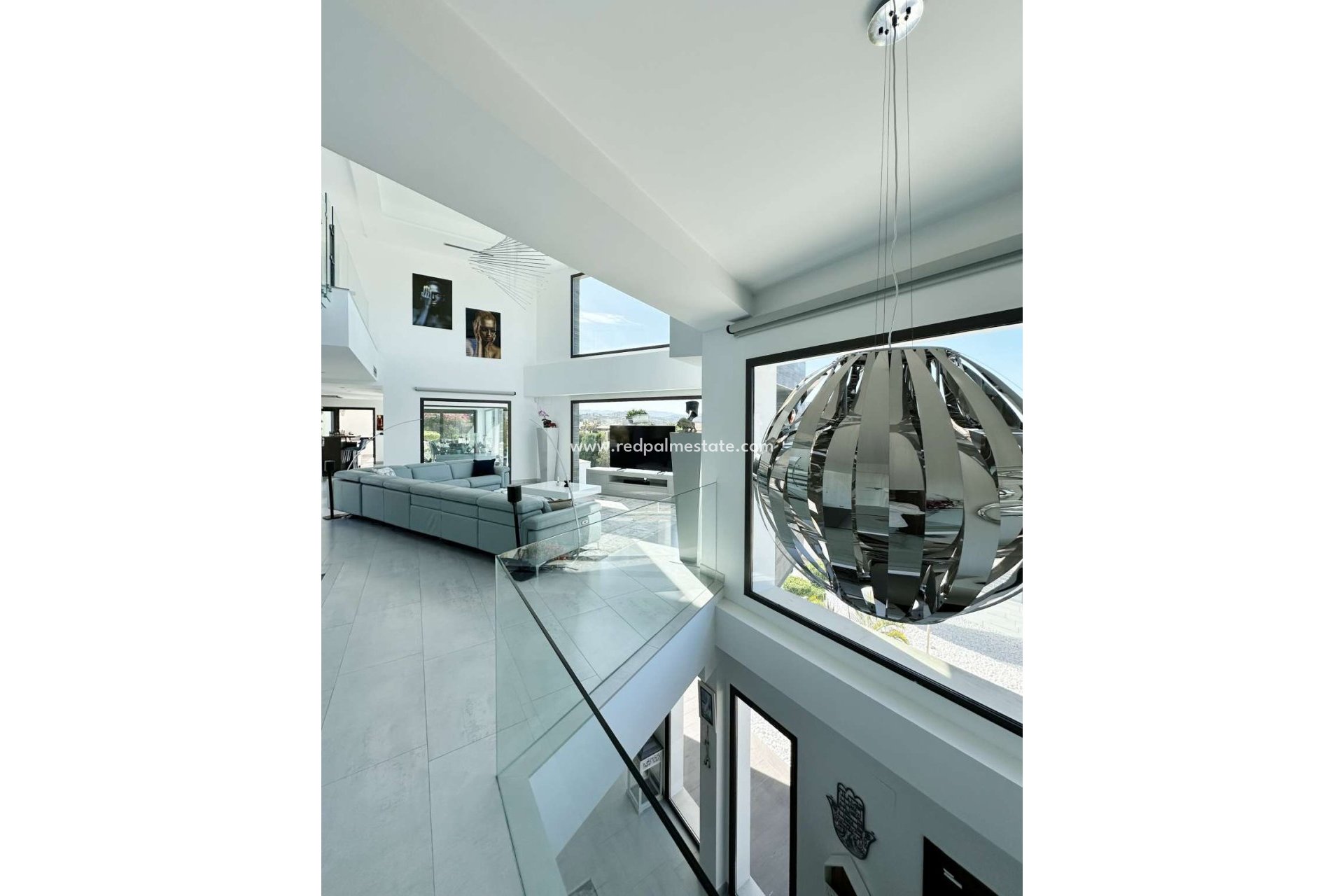 Videresalg - Villa -
Cansalades - Costa Blanca