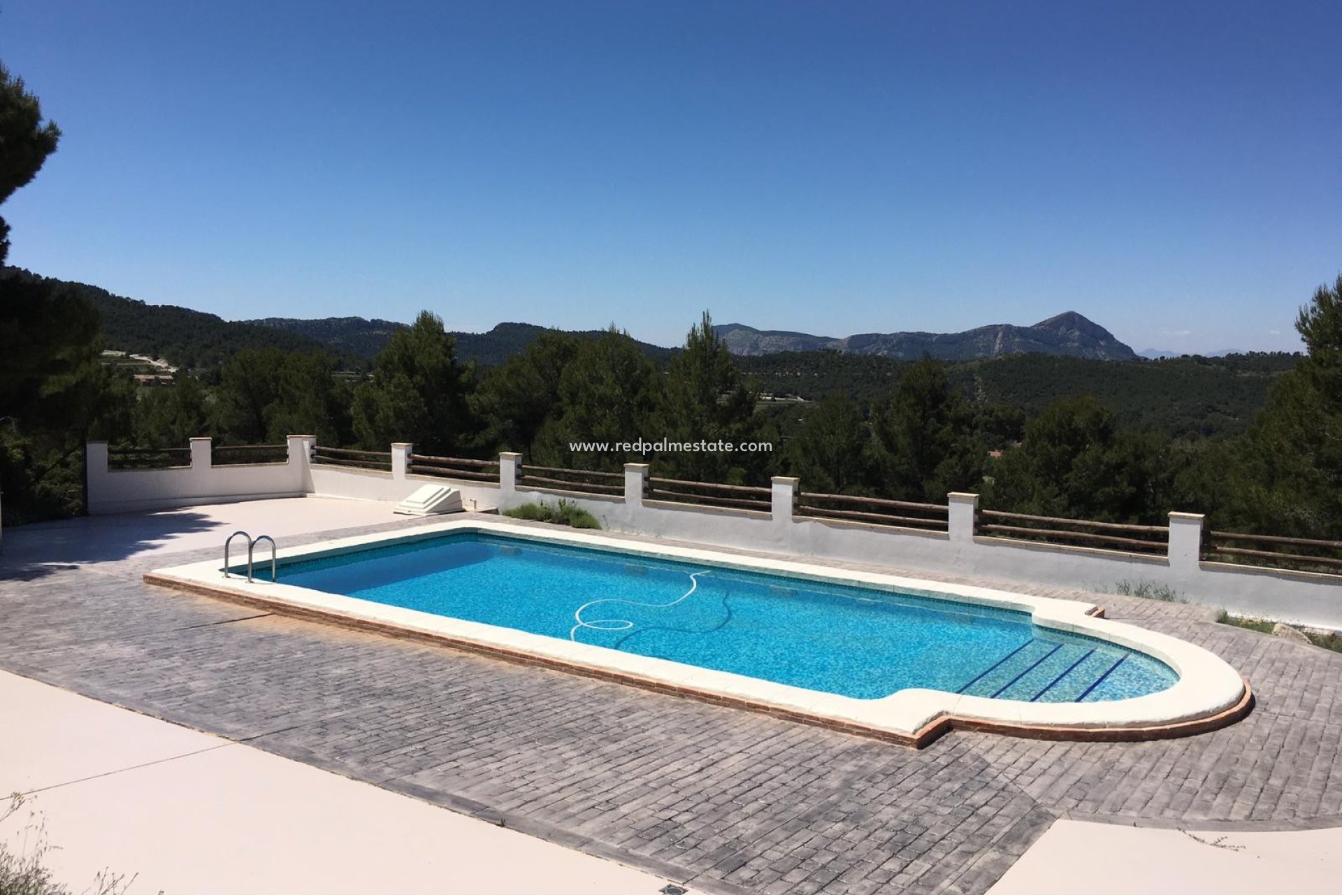 Videresalg - Villa -
Castalla - Inland