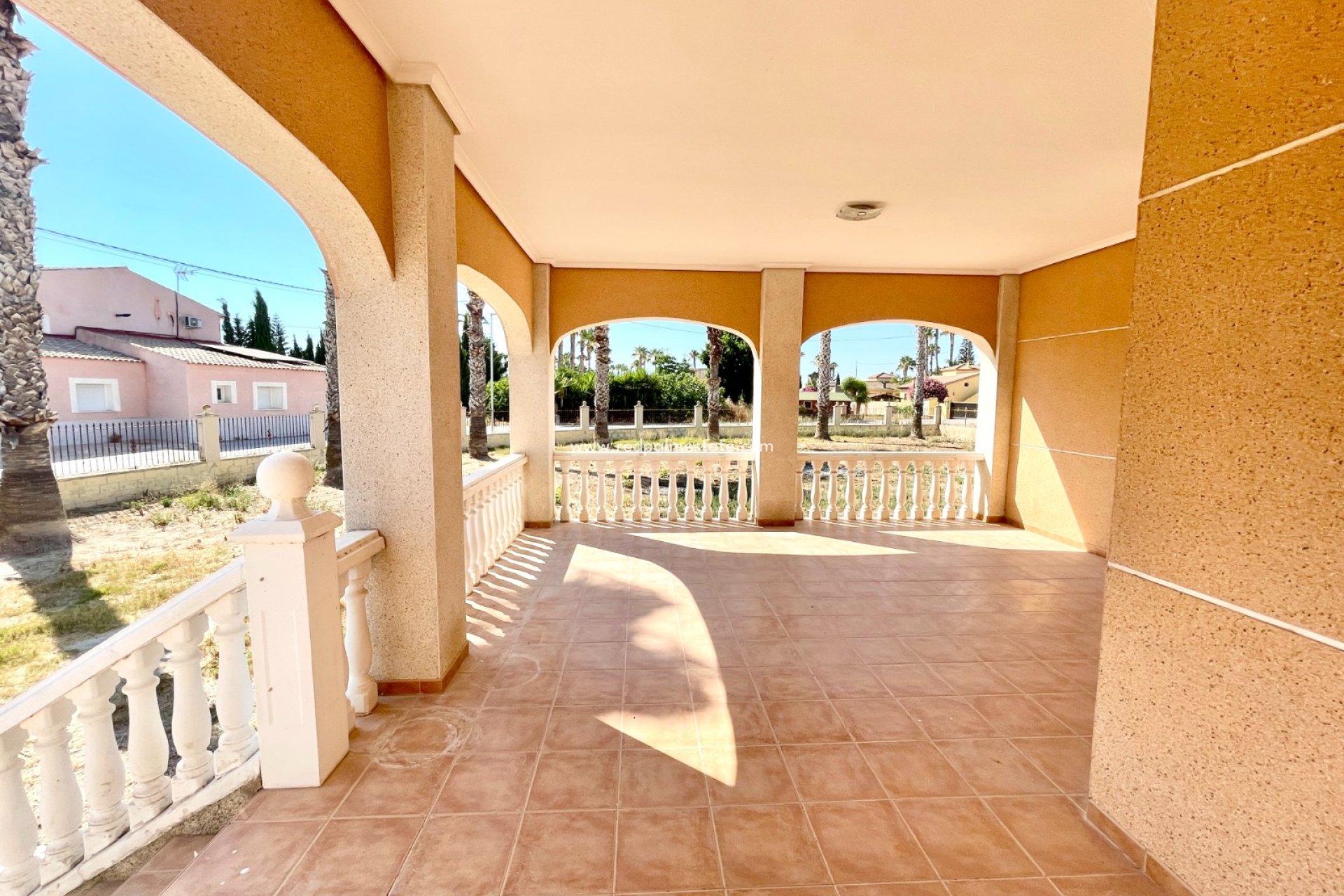 Videresalg - Villa -
Catral - Costa Blanca