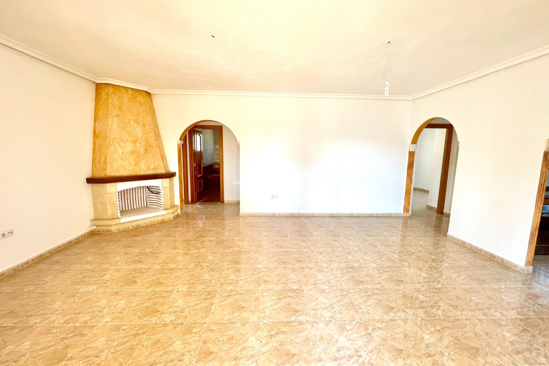 Videresalg - Villa -
Catral - Costa Blanca