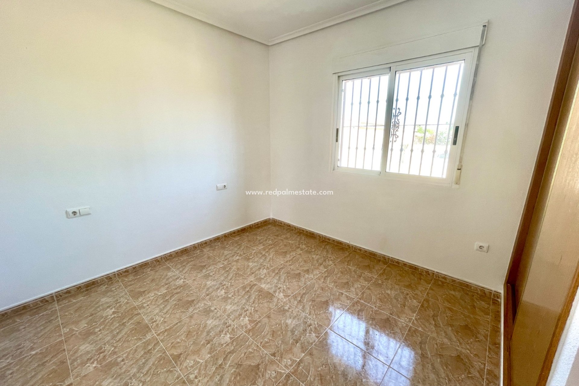 Videresalg - Villa -
Catral - Costa Blanca