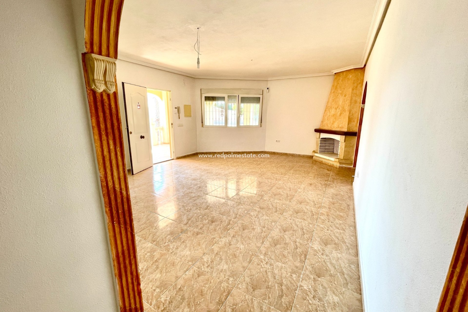 Videresalg - Villa -
Catral - Costa Blanca
