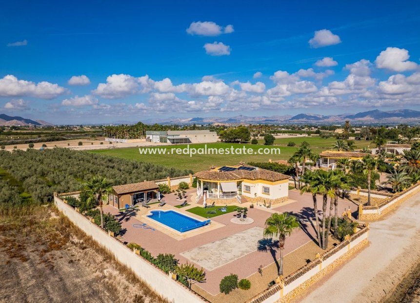 Videresalg - Villa -
Catral - Costa Blanca