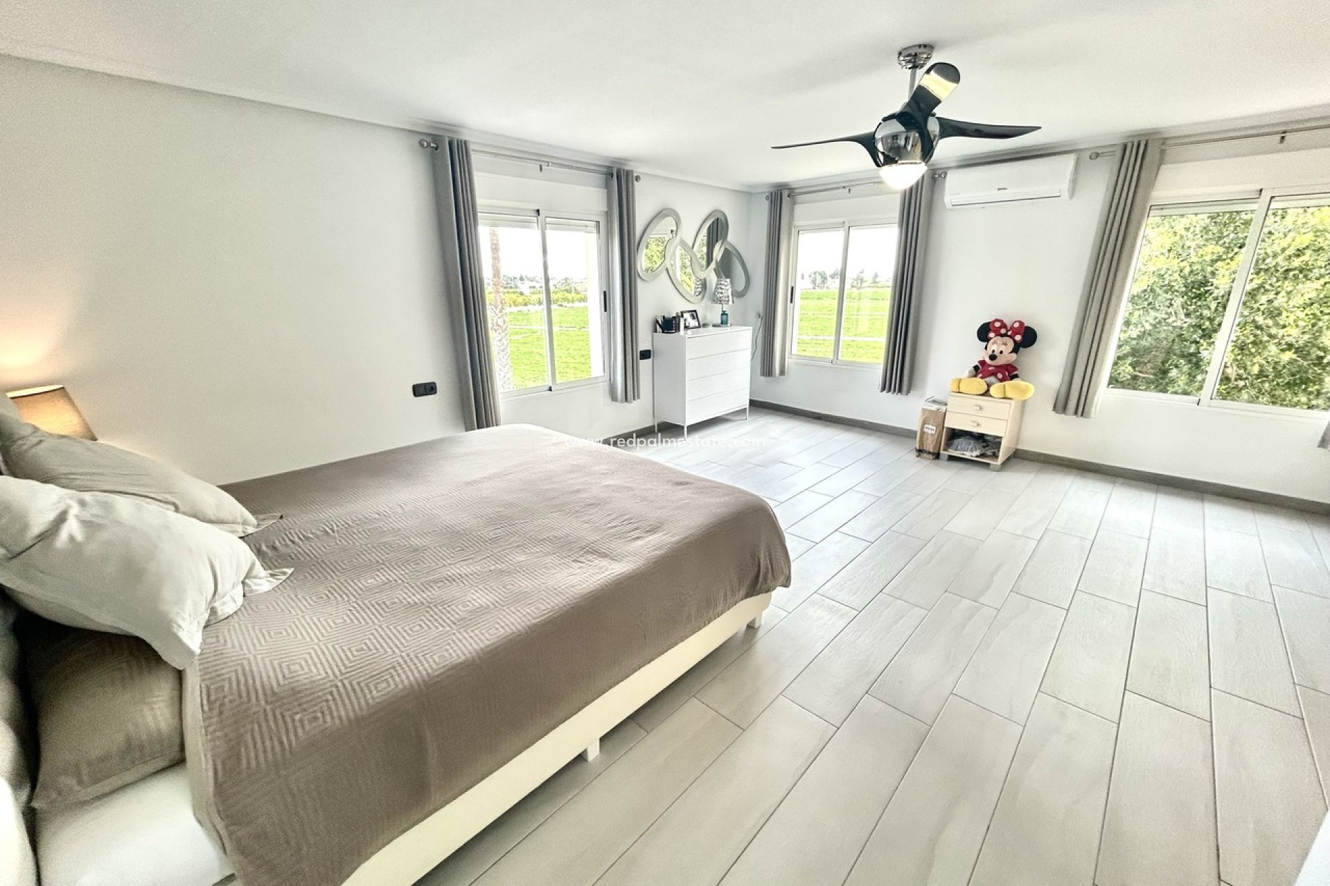 Videresalg - Villa -
Catral - Costa Blanca