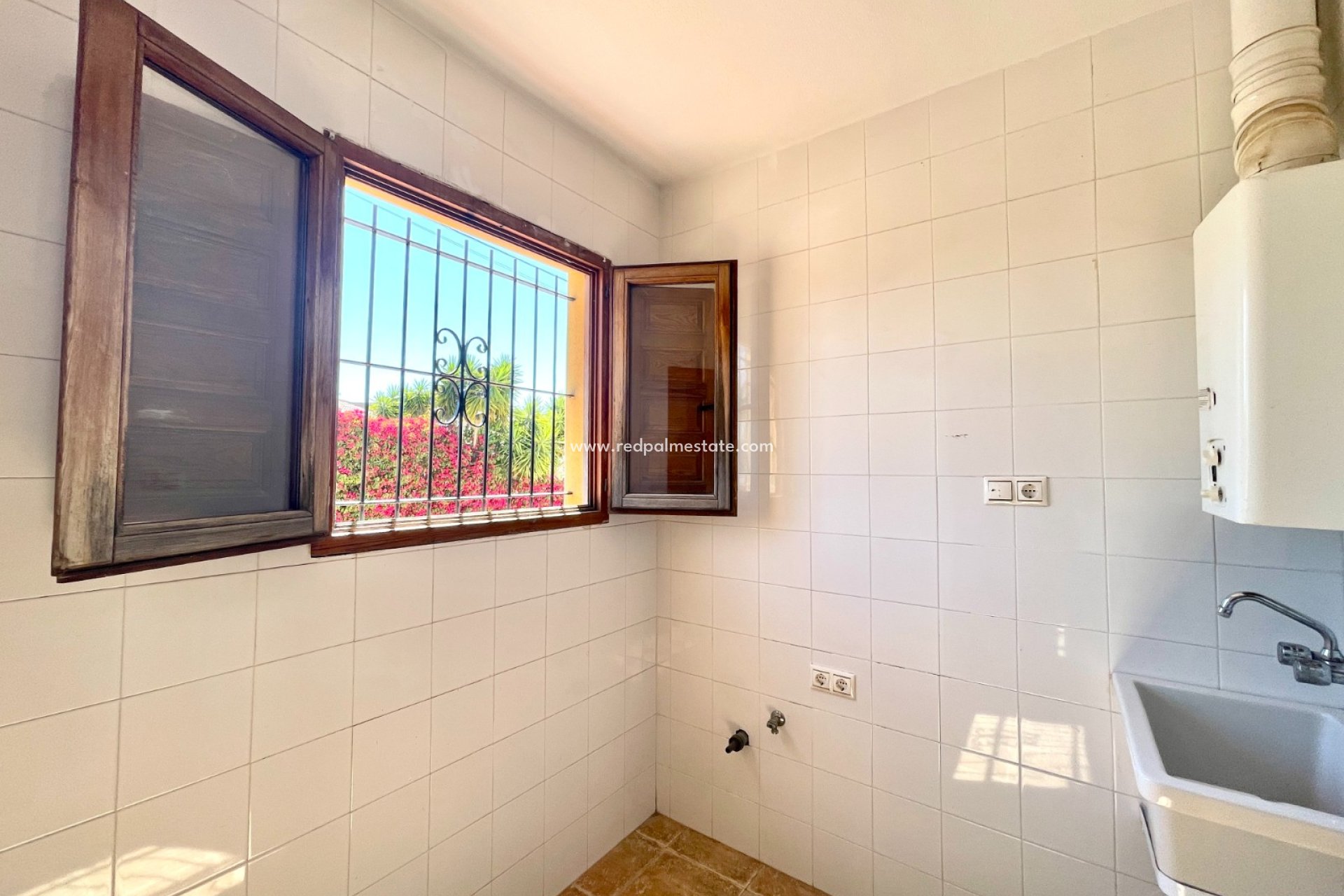Videresalg - Villa -
Catral - Costa Blanca