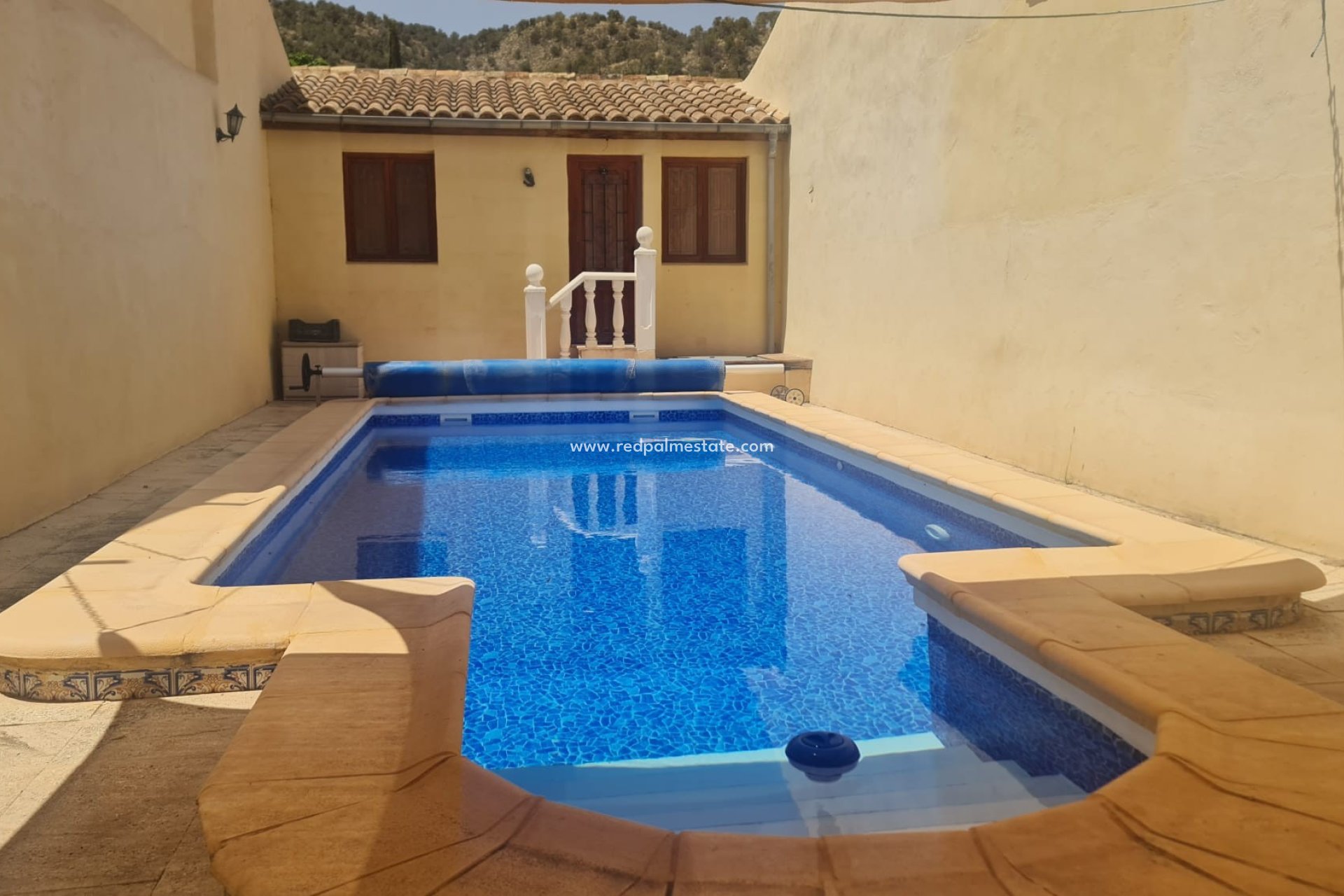 Videresalg - Villa -
Chinorlet - Inland