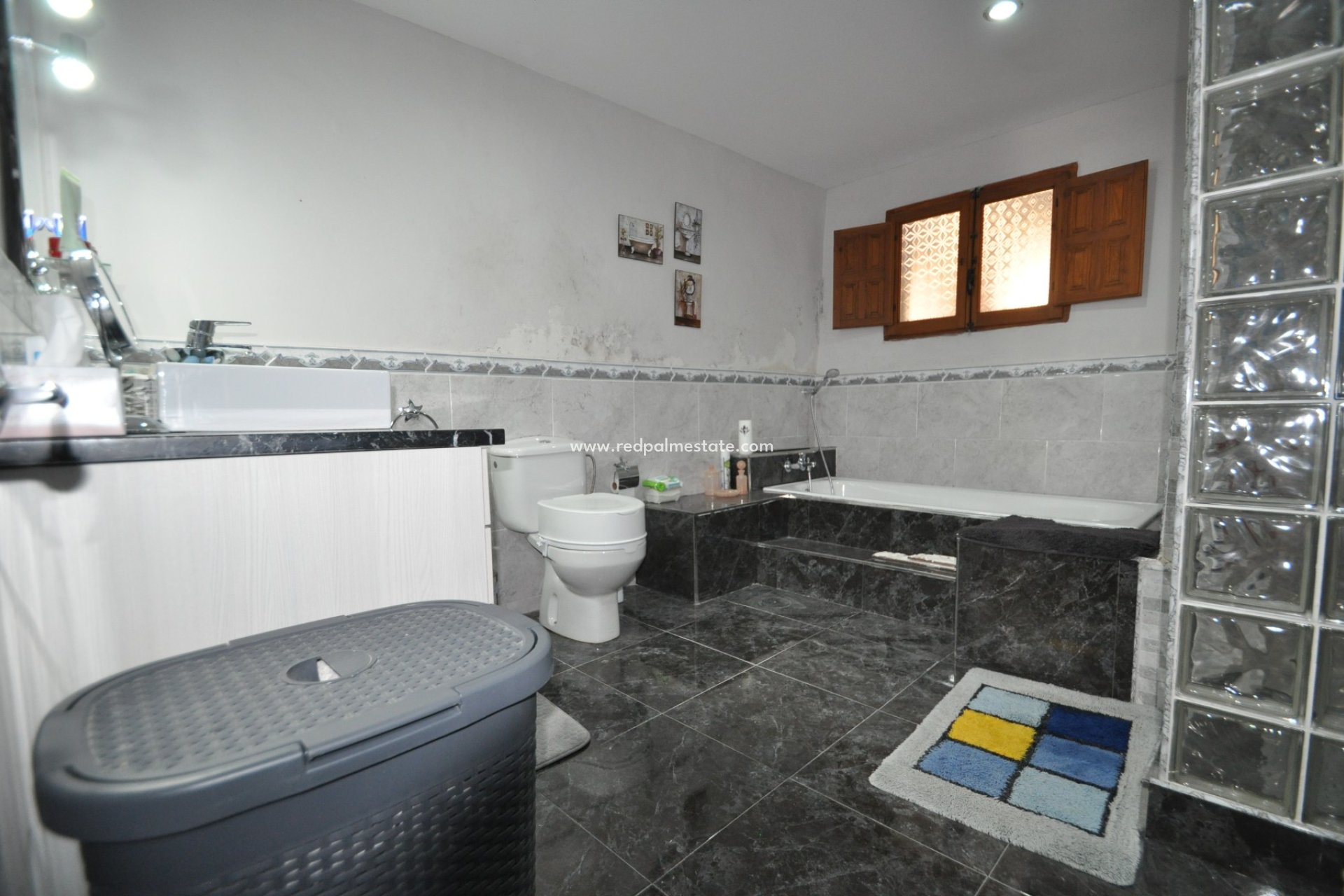 Videresalg - Villa -
Chinorlet - Inland