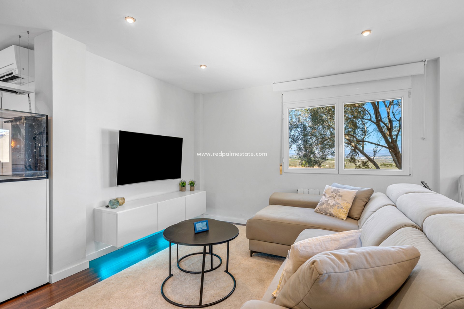 Videresalg - Villa -
Ciudad De Las Comunicaciones - Costa Blanca