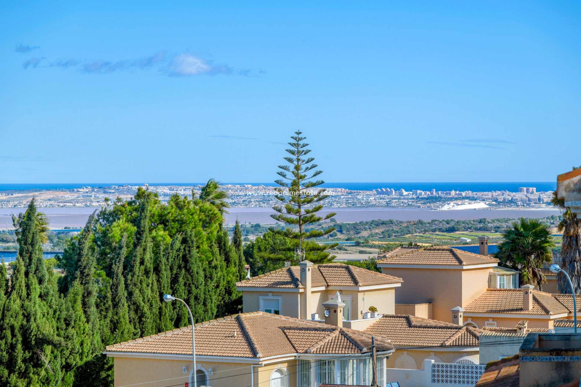 Videresalg - Villa -
Ciudad De Las Comunicaciones - Costa Blanca