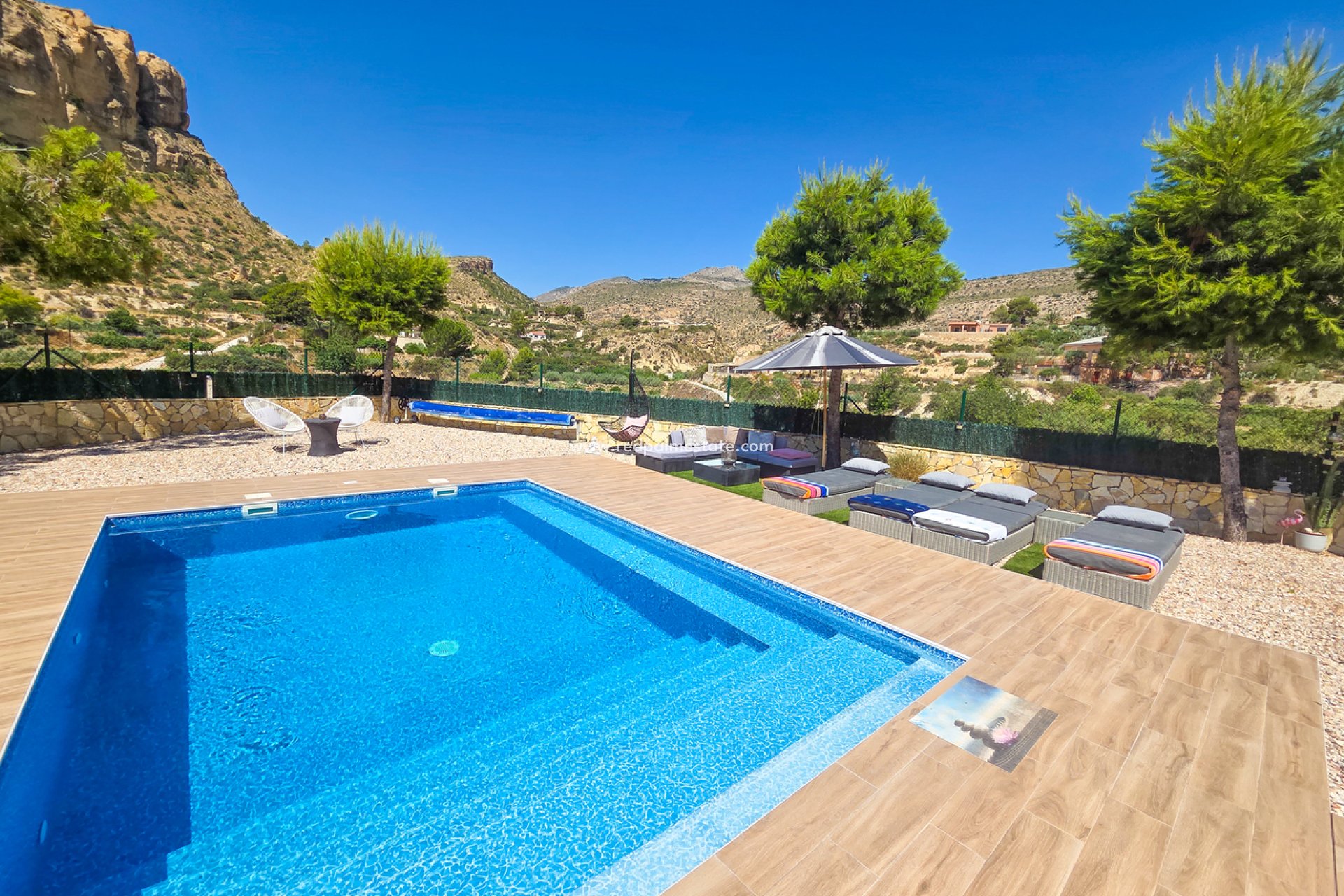 Videresalg - Villa -
Crevillente - Inland