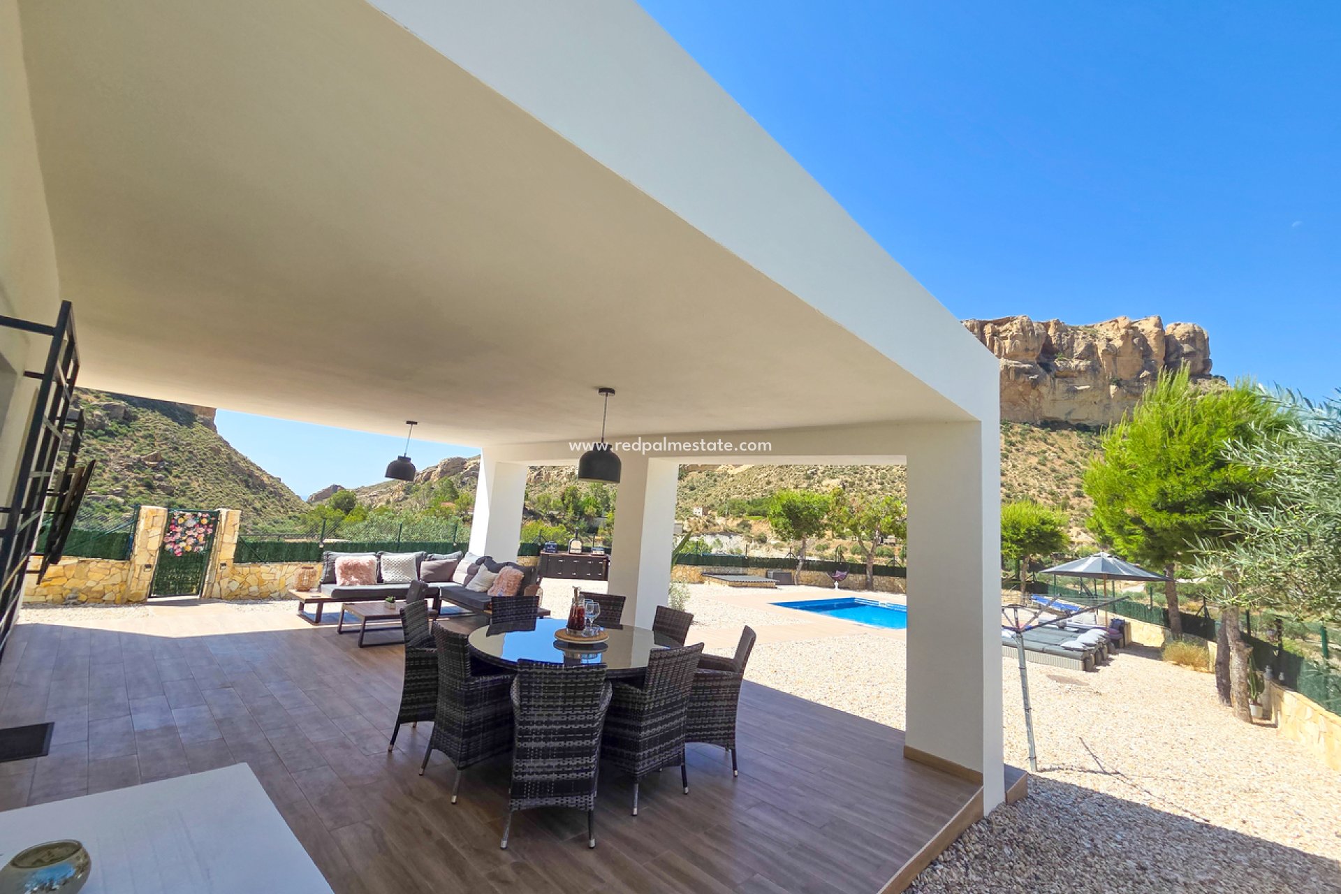 Videresalg - Villa -
Crevillente - Inland