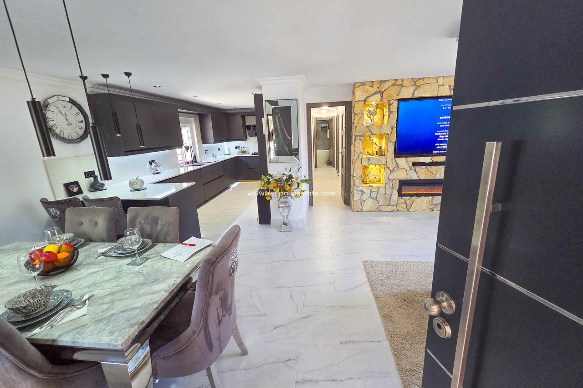 Videresalg - Villa -
Crevillente - Inland