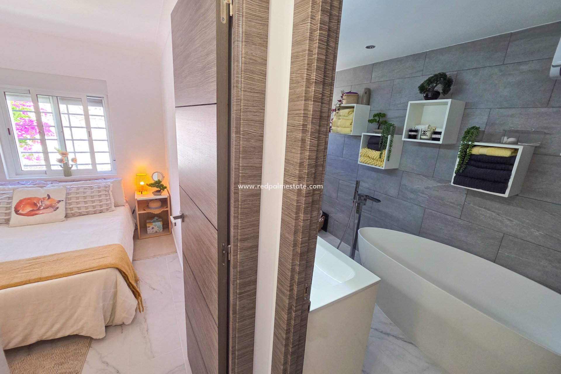 Videresalg - Villa -
Crevillente - Inland
