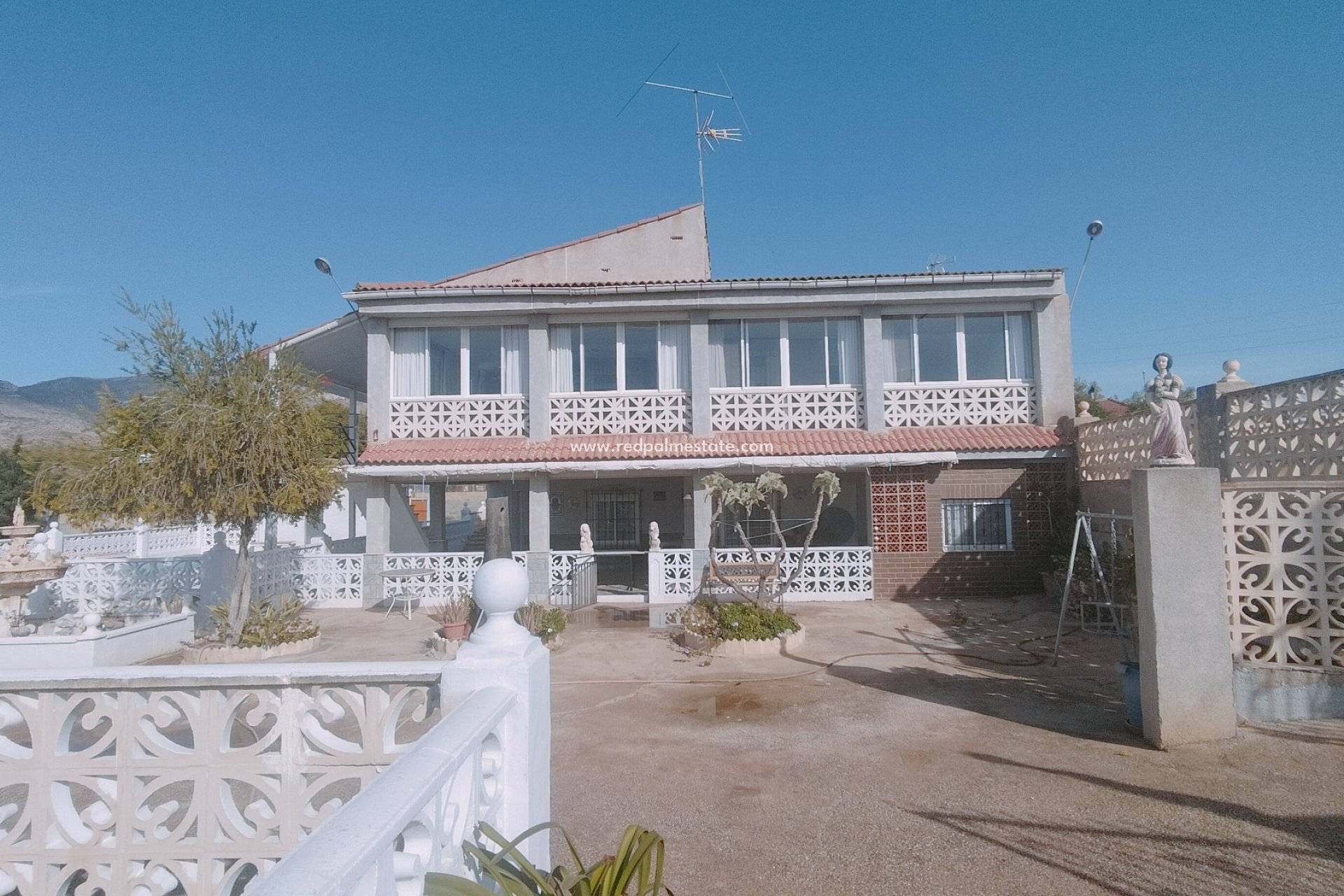 Videresalg - Villa -
Crevillente - Inland
