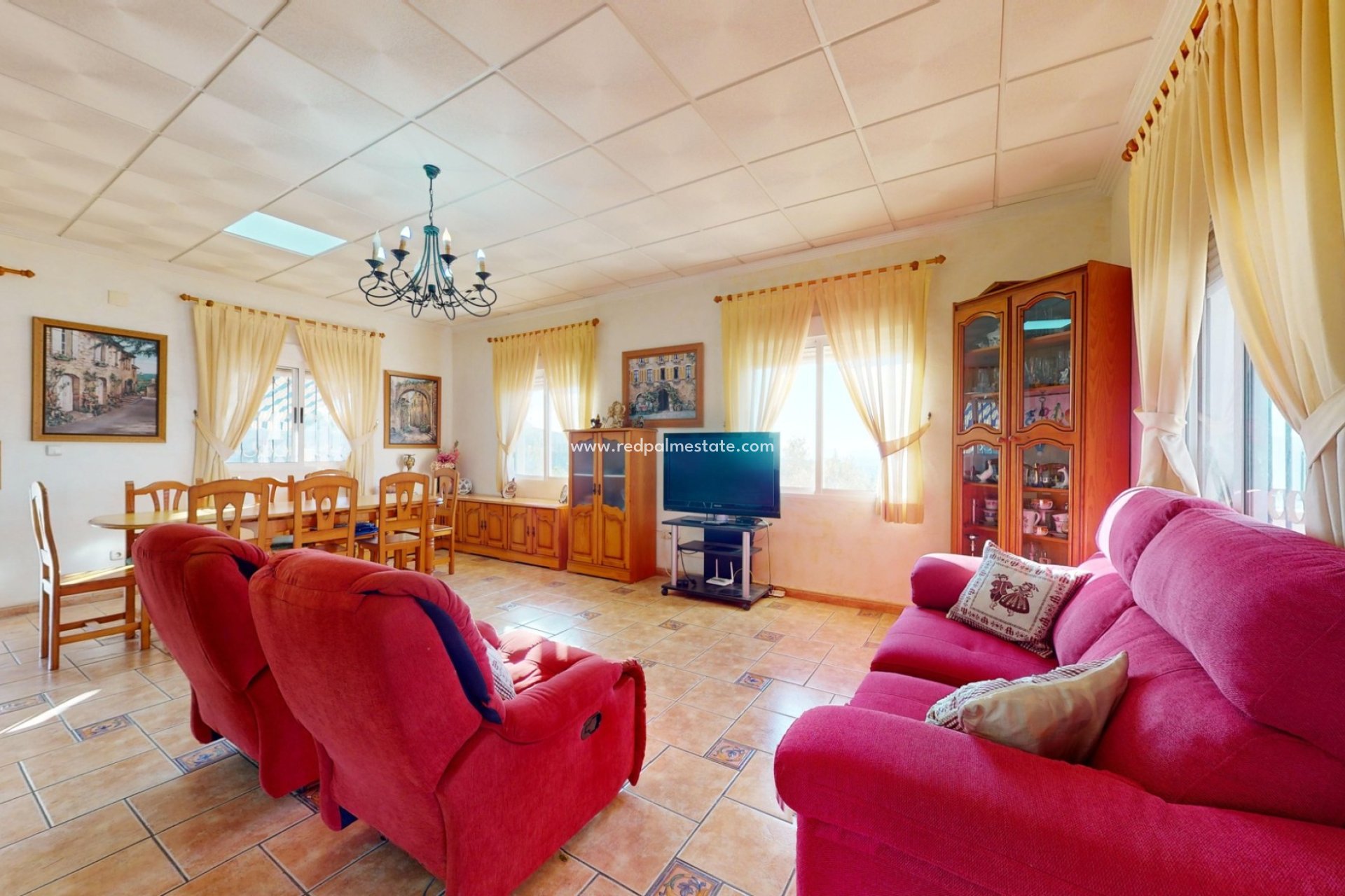 Videresalg - Villa -
Crevillente - Inland