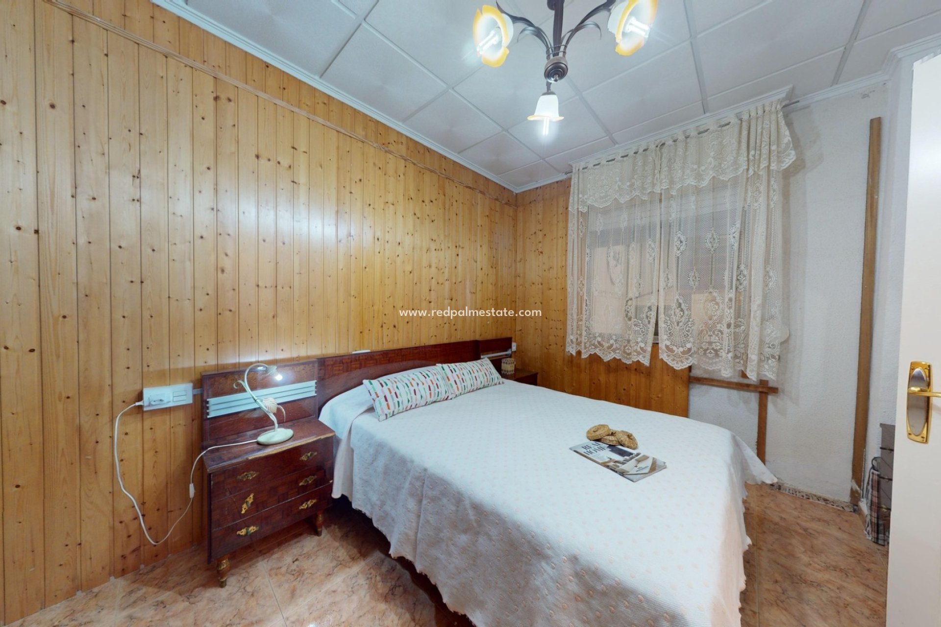 Videresalg - Villa -
Crevillente - Inland