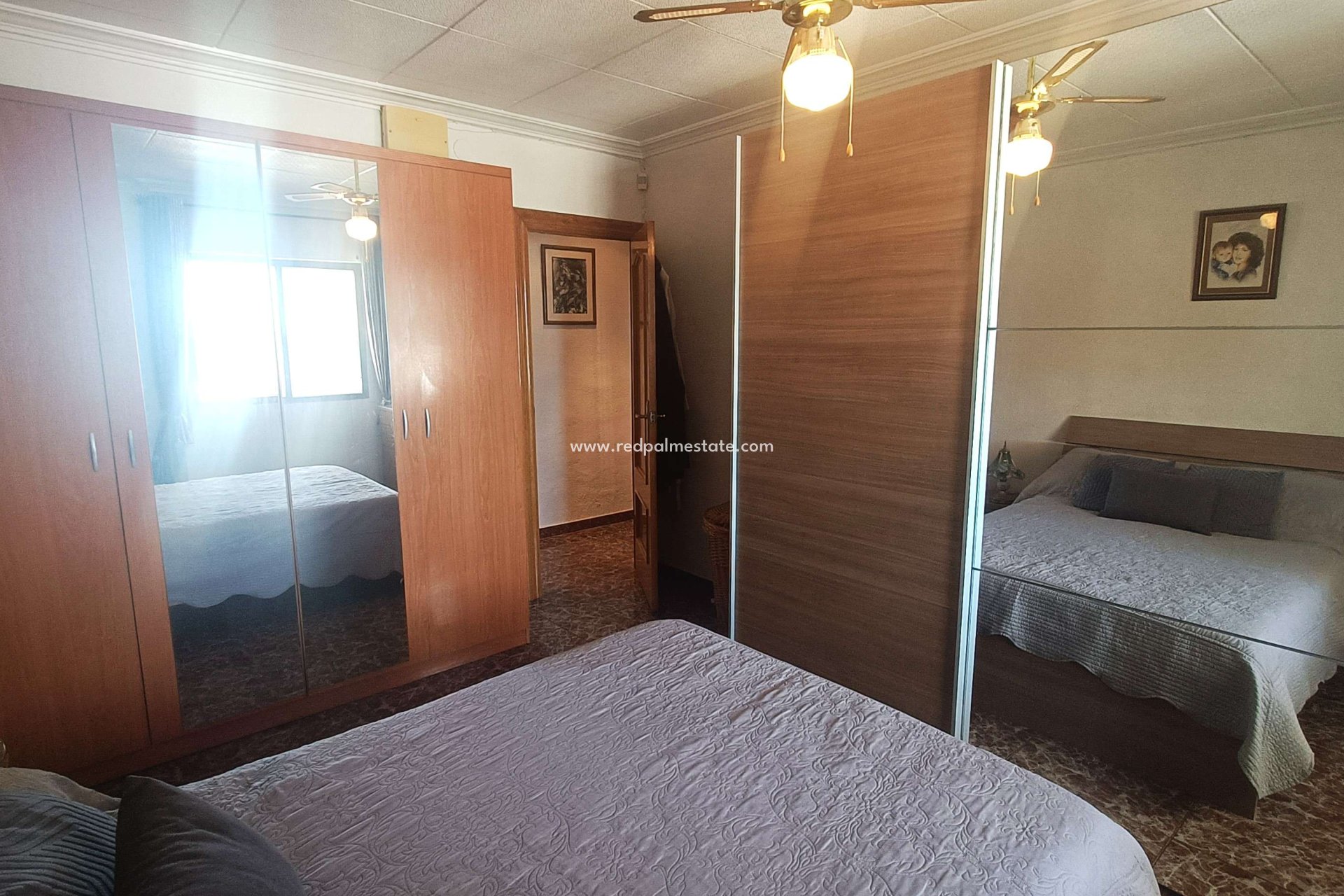Videresalg - Villa -
Crevillente - Inland