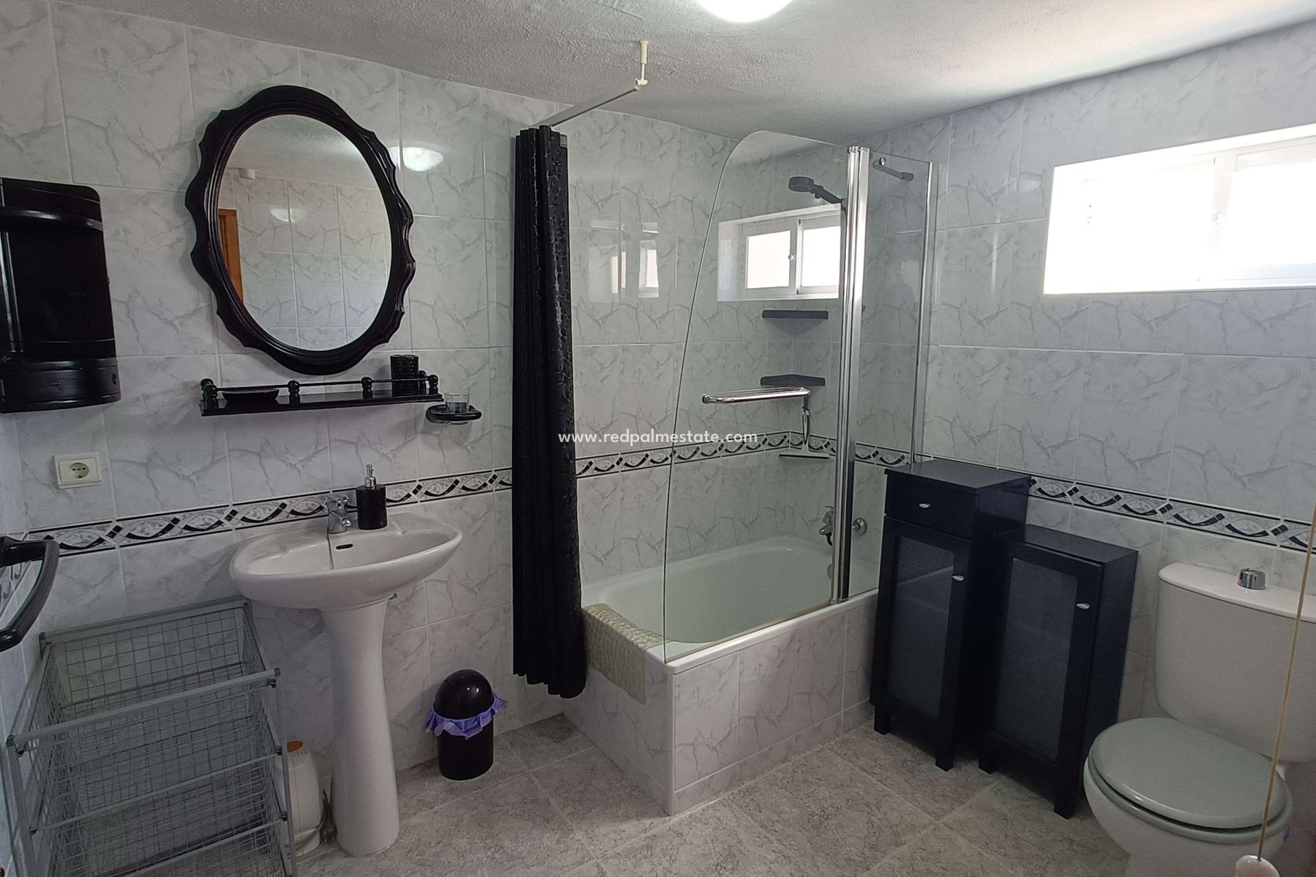 Videresalg - Villa -
Crevillente - Inland