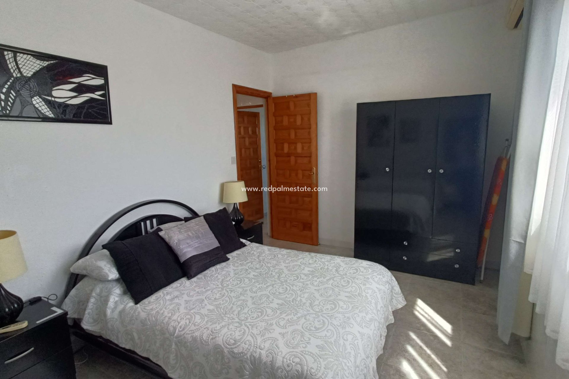 Videresalg - Villa -
Crevillente - Inland