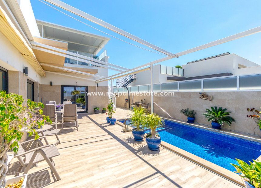 Videresalg - Villa -
Daya Nueva - Costa Blanca