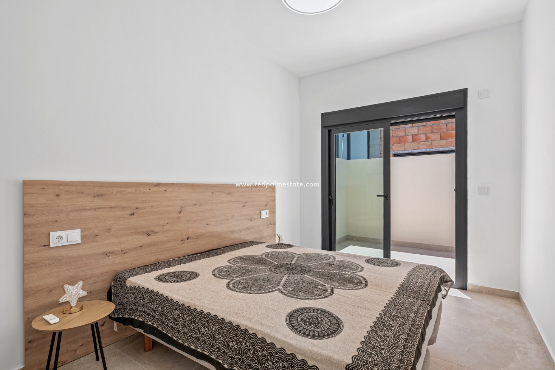Videresalg - Villa -
Daya Nueva - Costa Blanca