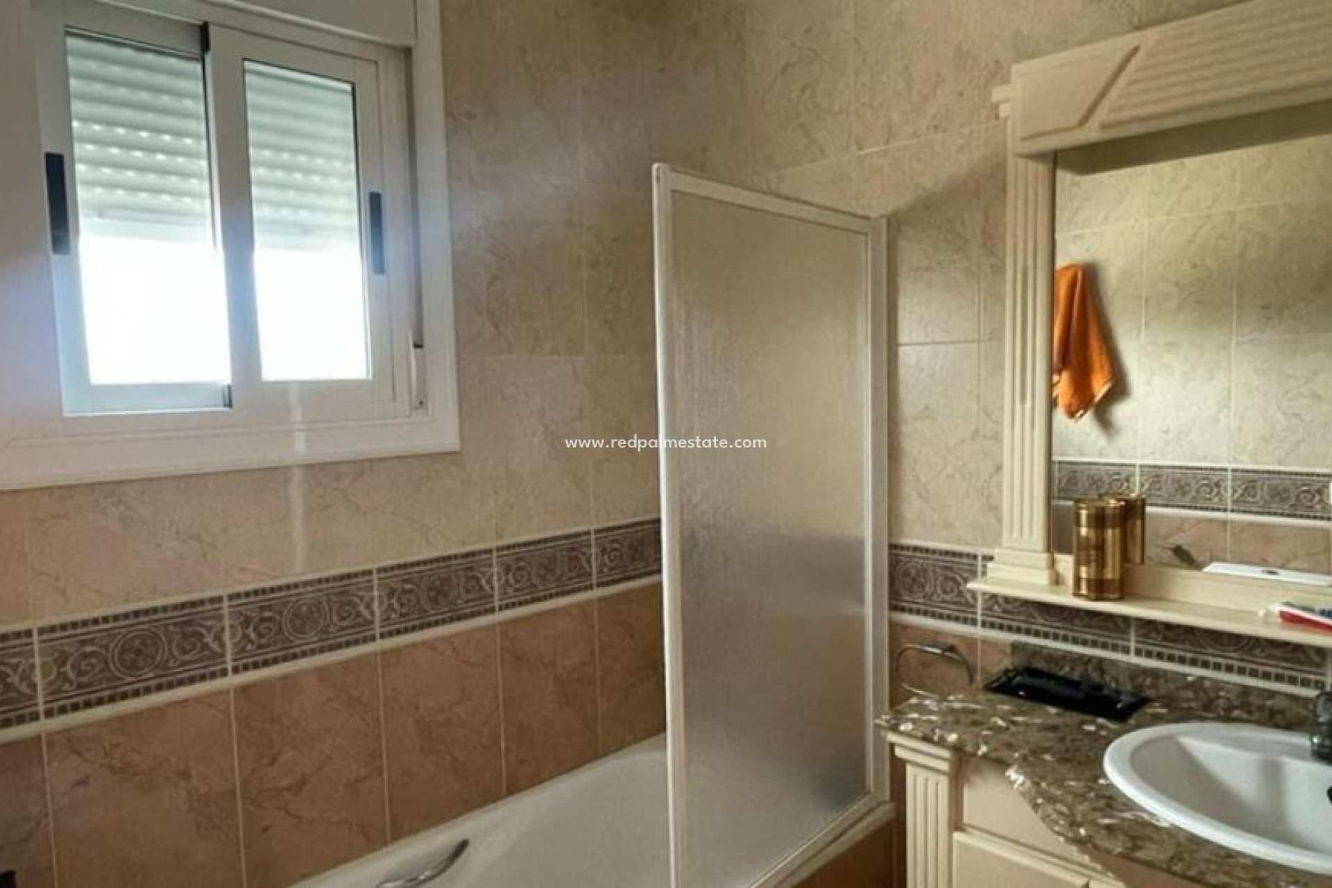 Videresalg - Villa -
Daya Vieja - Costa Blanca