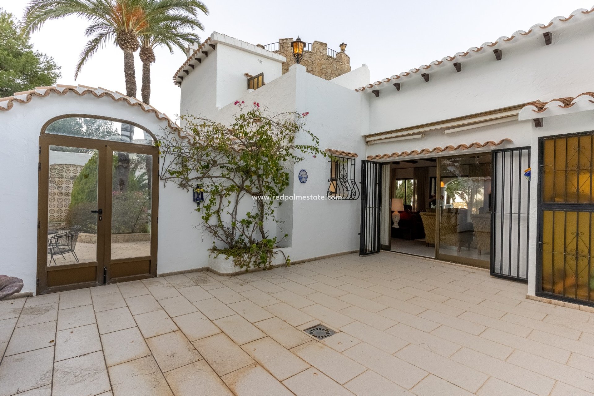 Videresalg - Villa -
Denia