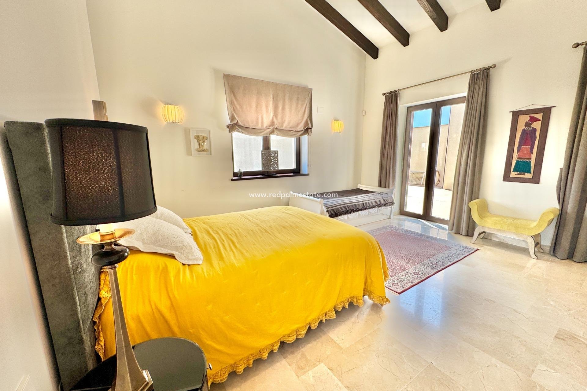 Videresalg - Villa -
Dolores - Comunidad Valenciana