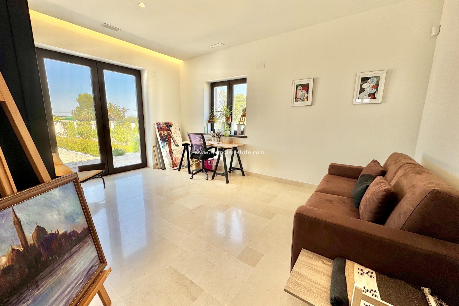 Videresalg - Villa -
Dolores - Comunidad Valenciana