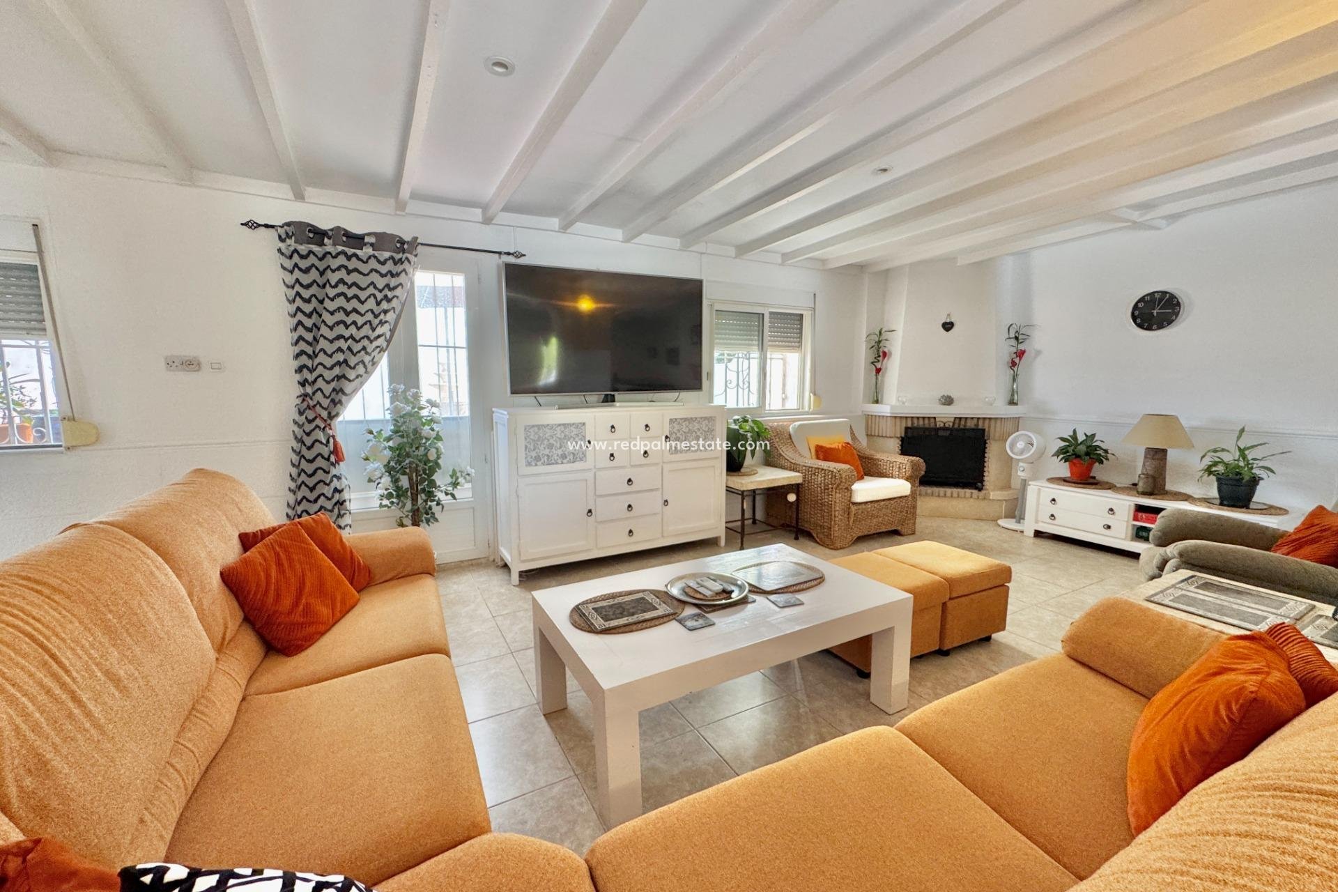 Videresalg - Villa -
Dolores - Comunidad Valenciana