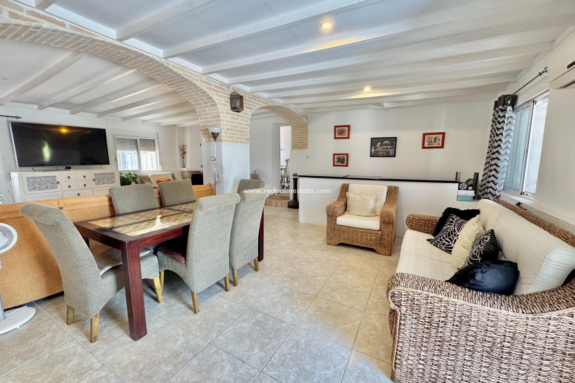 Videresalg - Villa -
Dolores - Comunidad Valenciana