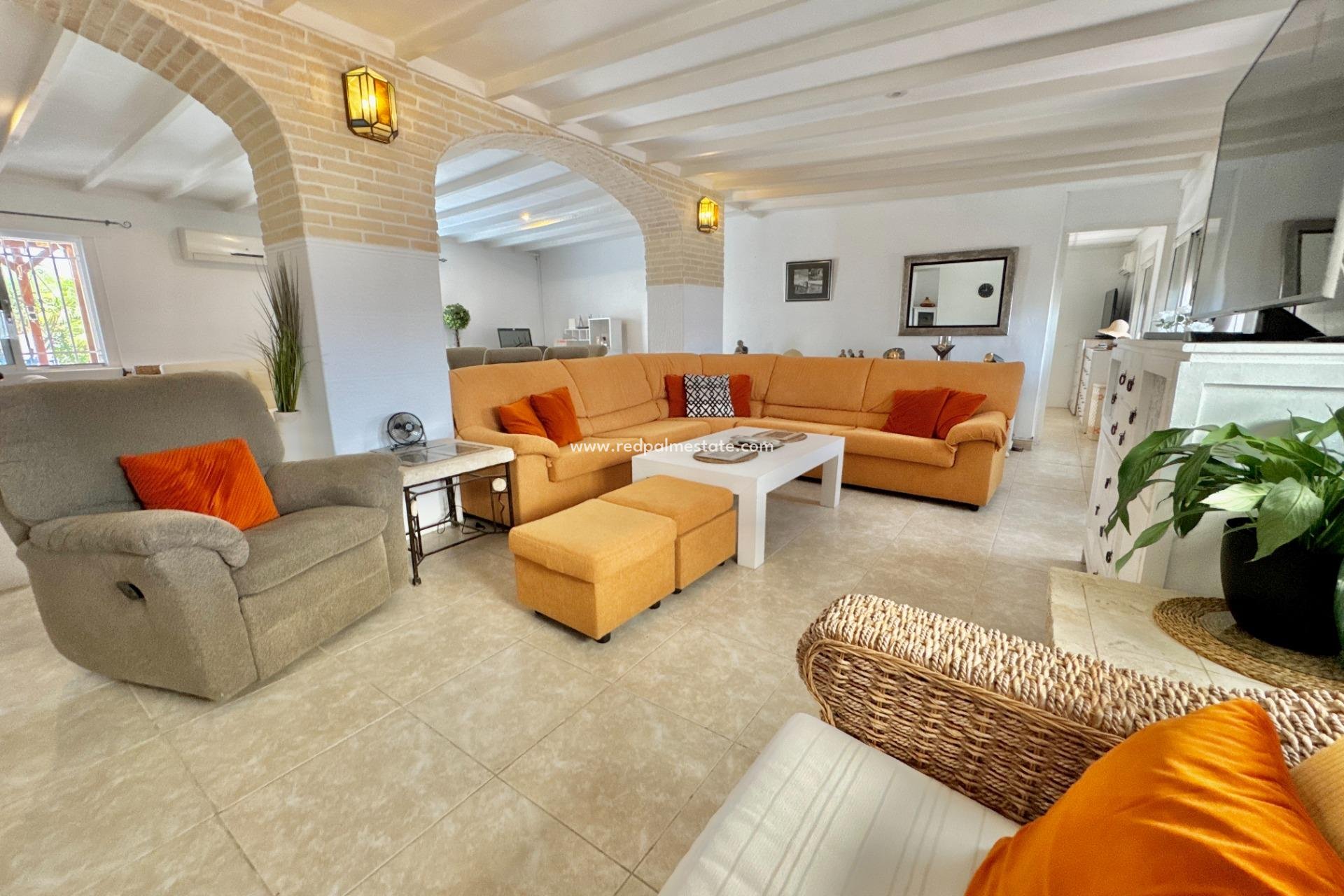 Videresalg - Villa -
Dolores - Comunidad Valenciana