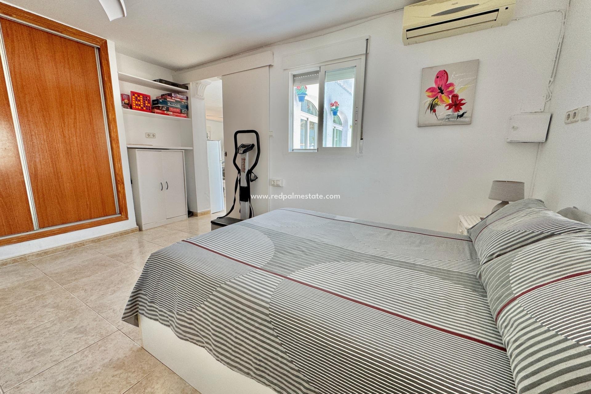 Videresalg - Villa -
Dolores - Comunidad Valenciana