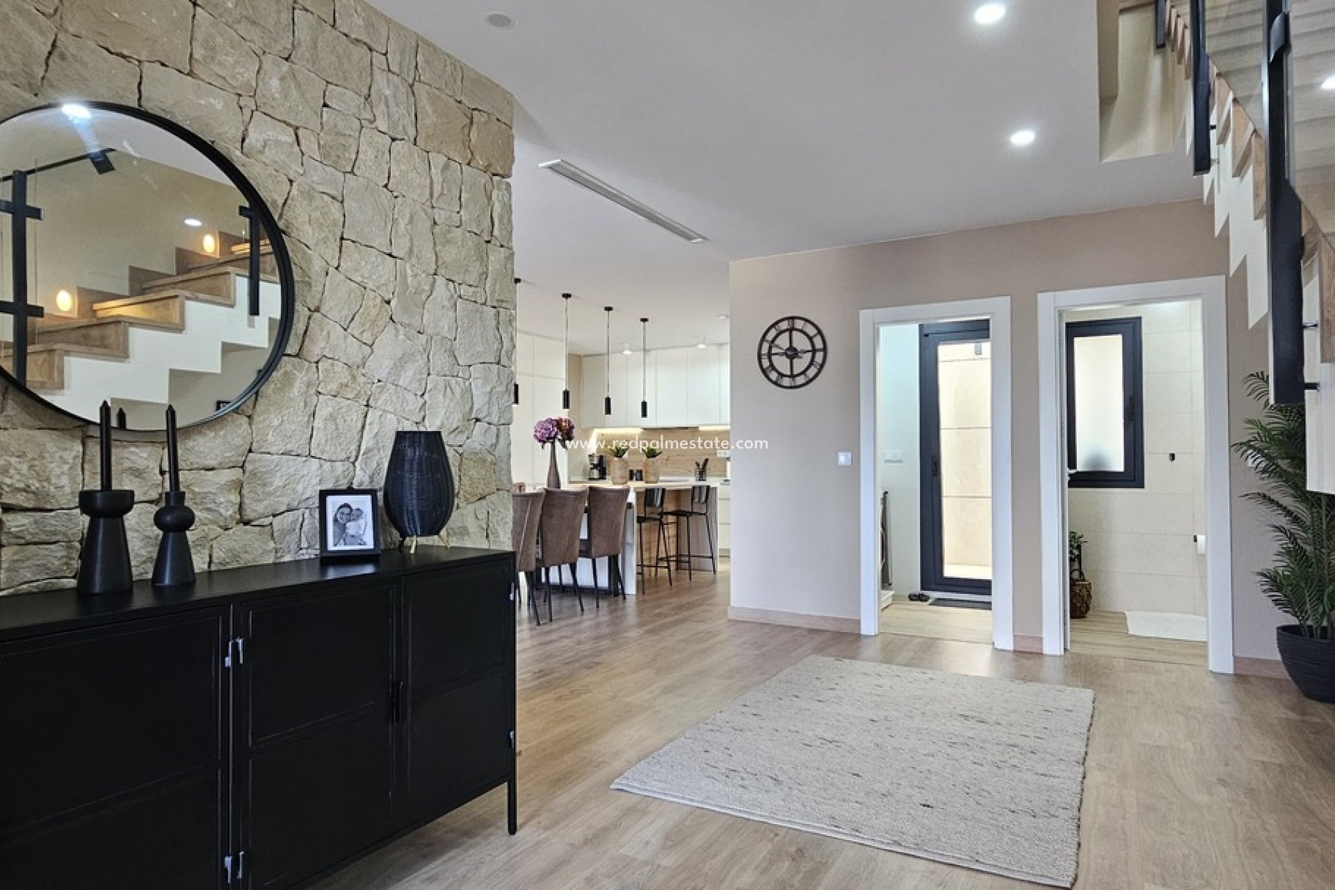 Videresalg - Villa -
Dolores - Sector 4