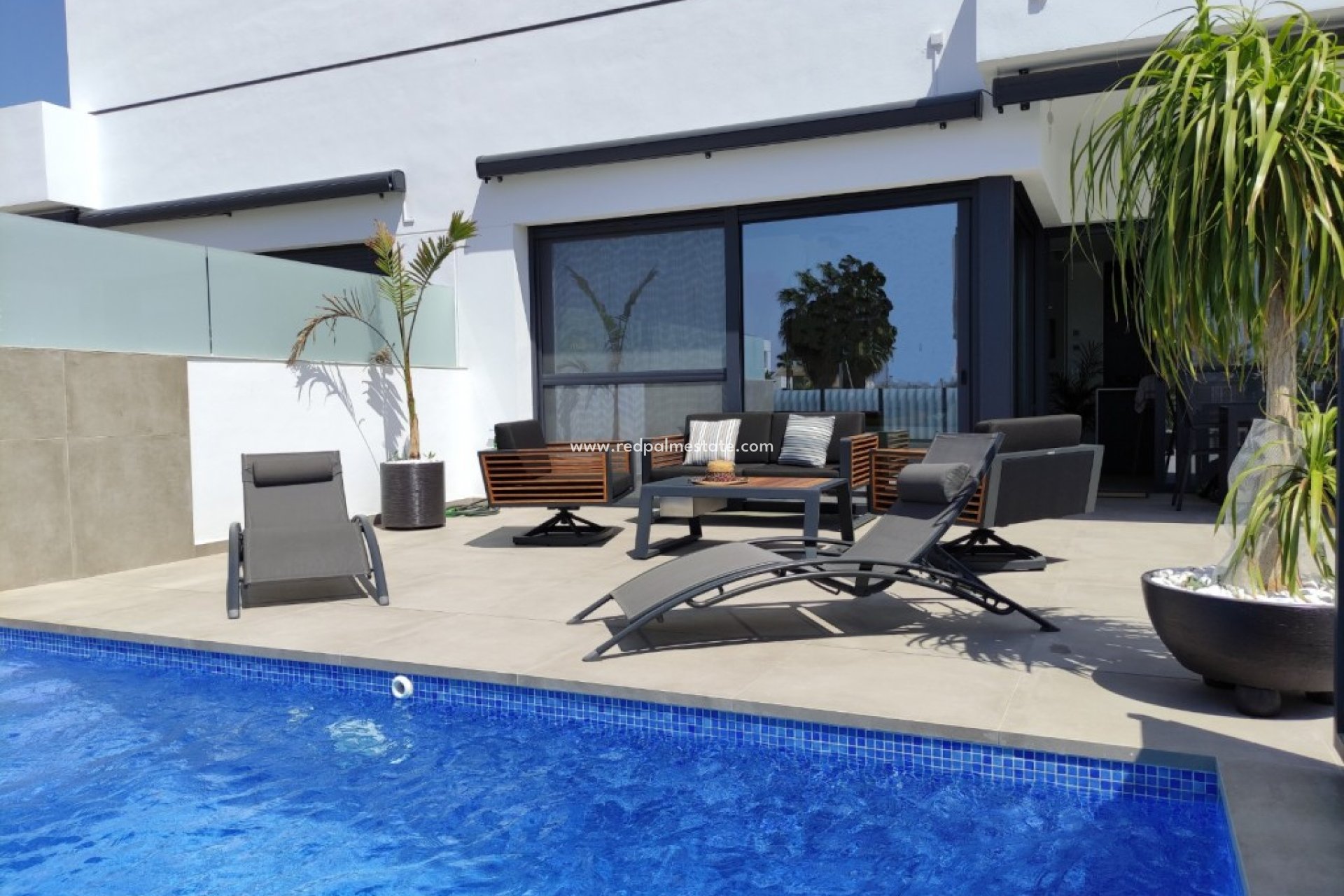 Videresalg - Villa -
Dolores