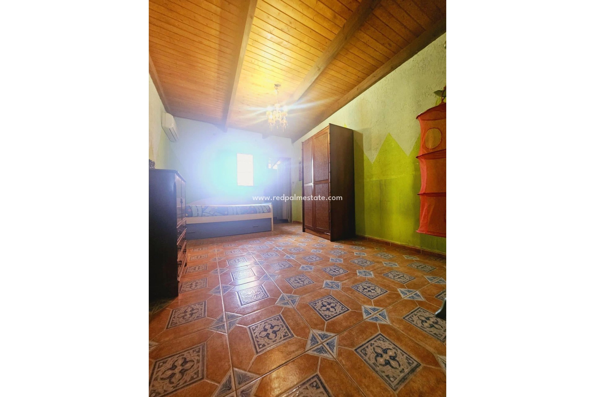 Videresalg - Villa -
Dolores