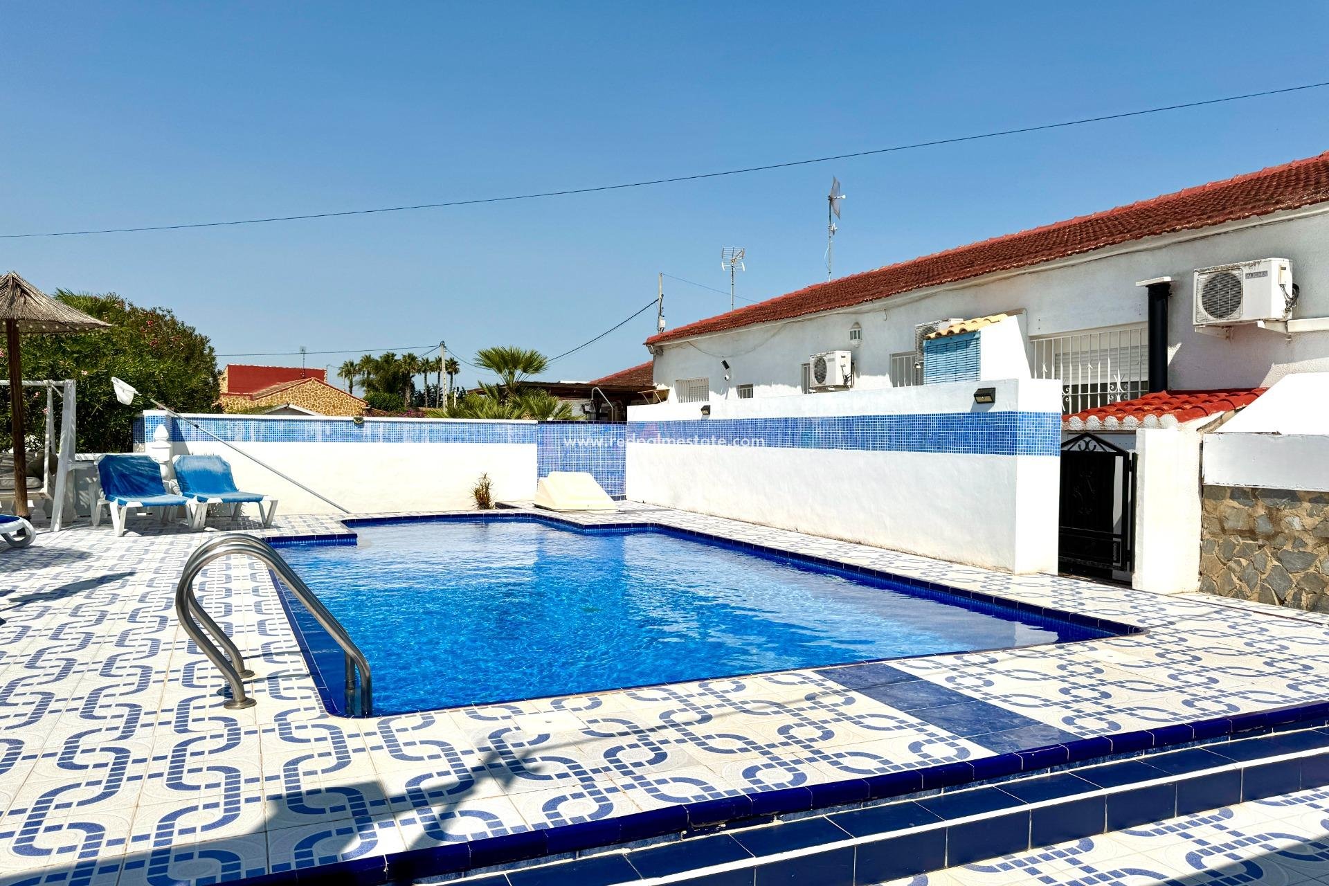 Videresalg - Villa -
Dolores