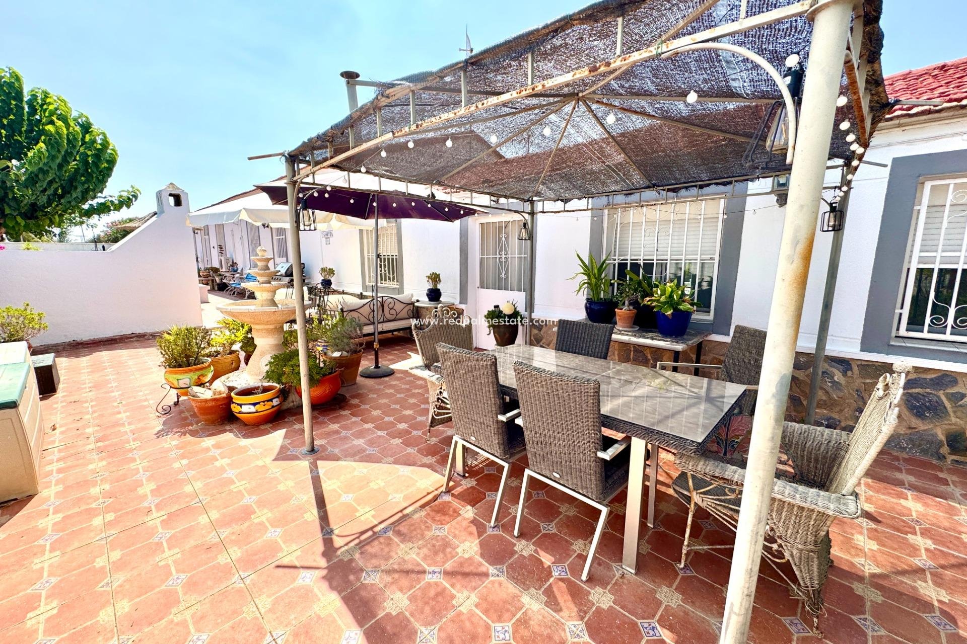 Videresalg - Villa -
Dolores