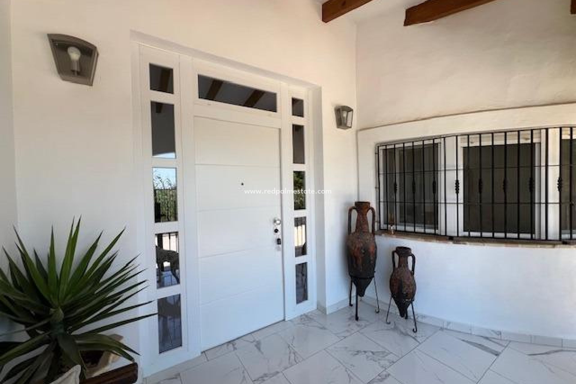 Videresalg - Villa -
Dolores