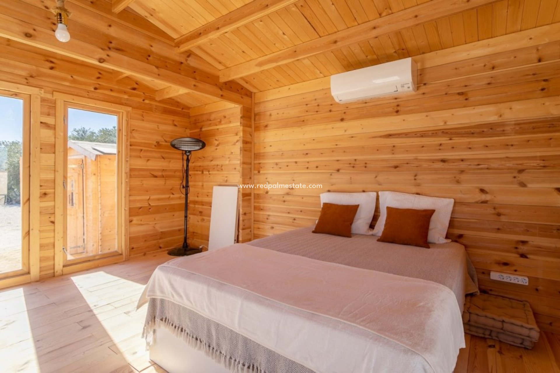 Videresalg - Villa -
El Mudamiento