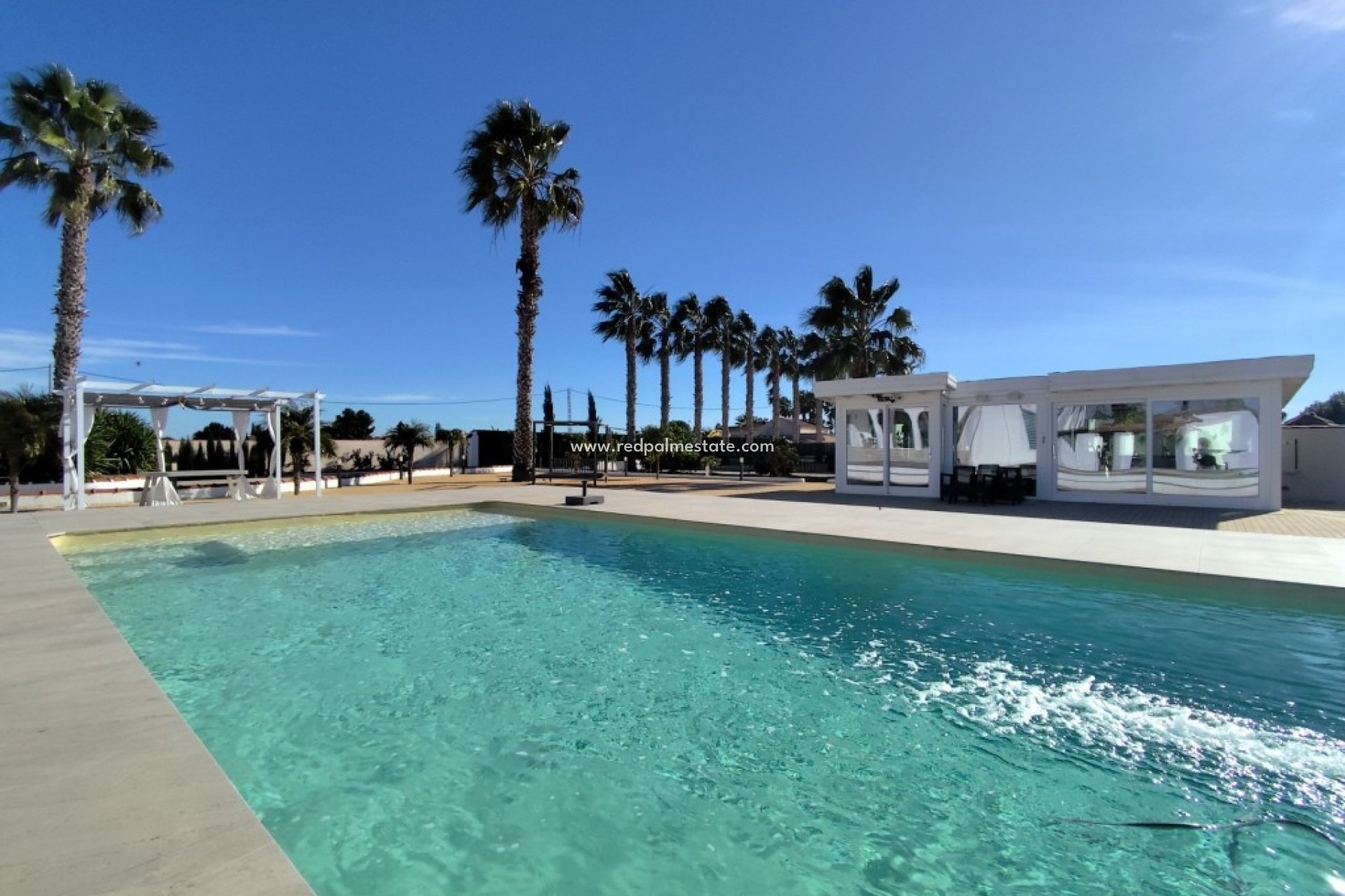 Videresalg - Villa -
El Mudamiento