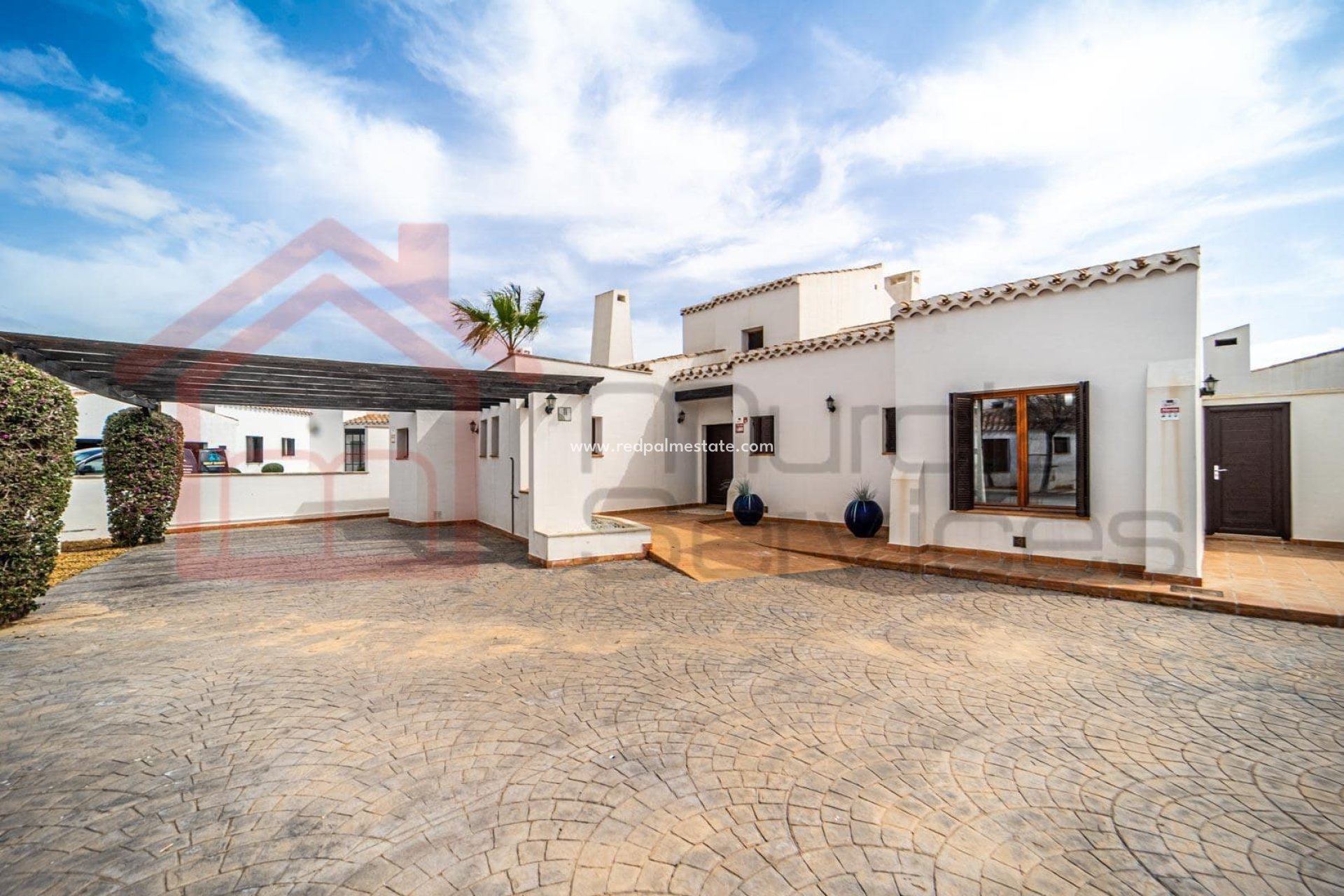 Videresalg - Villa -
El Valle Golf Resort - Inland