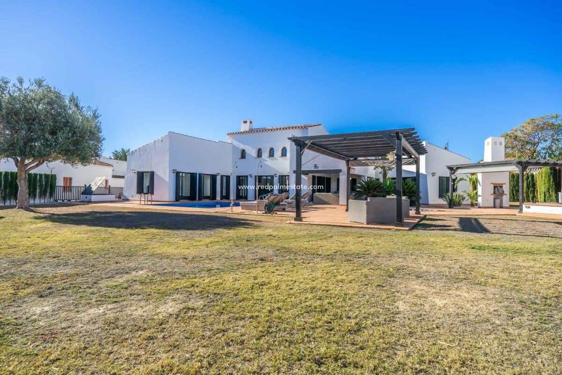 Videresalg - Villa -
El Valle Golf Resort - Inland